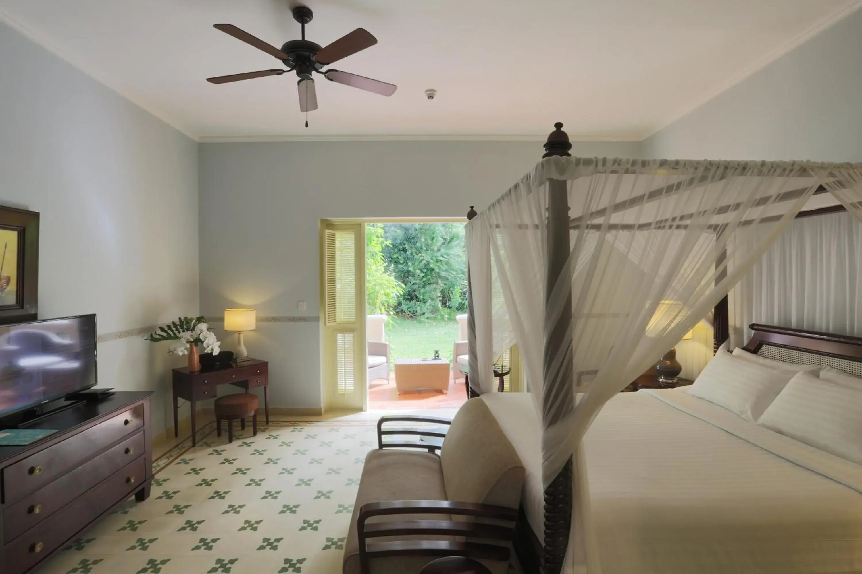 Bed, Seating Area in La Veranda Resort Phu Quoc - MGallery