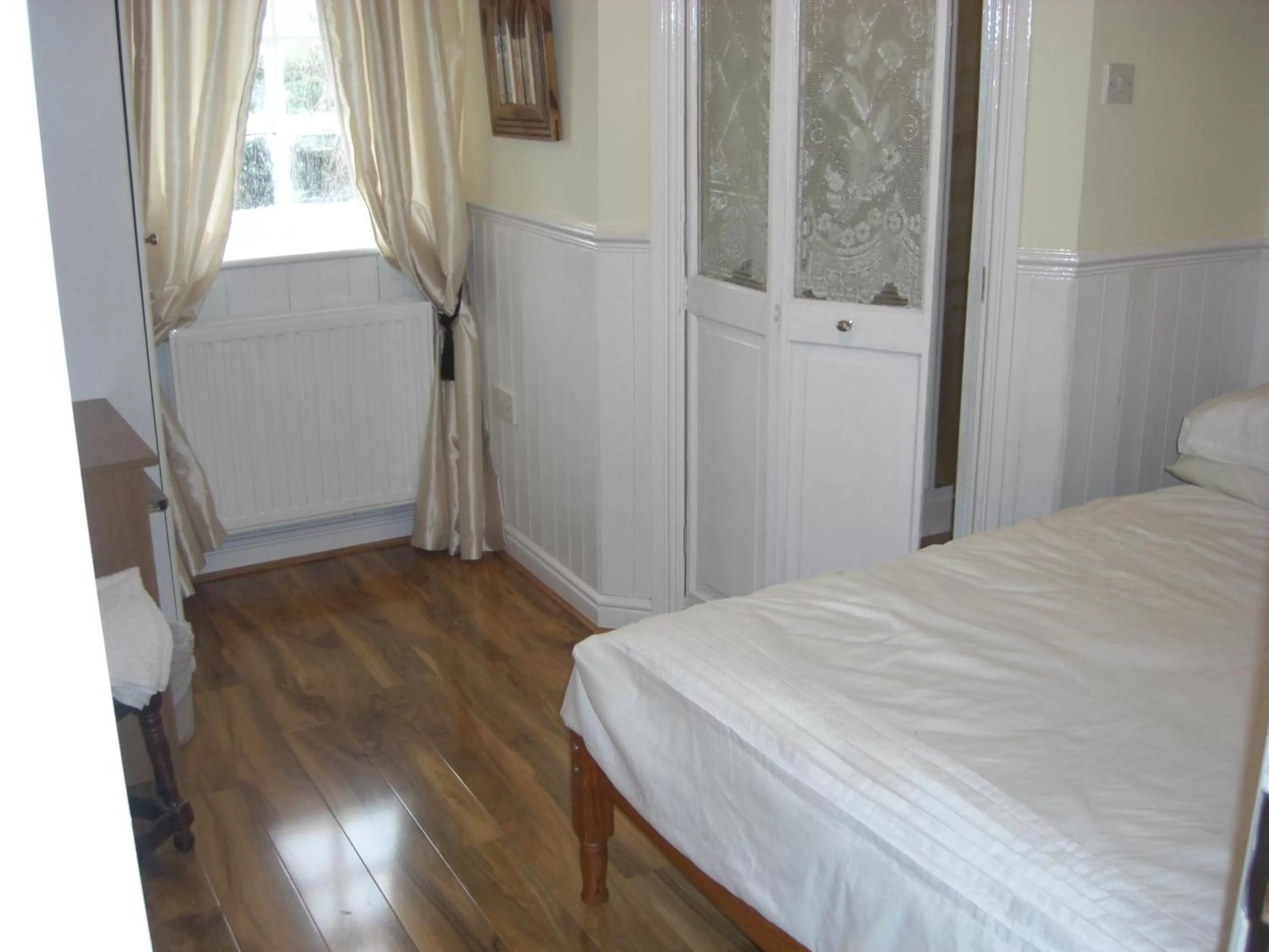 Bedroom, Bed in Lynebank House Hotel, Bed & Breakfast