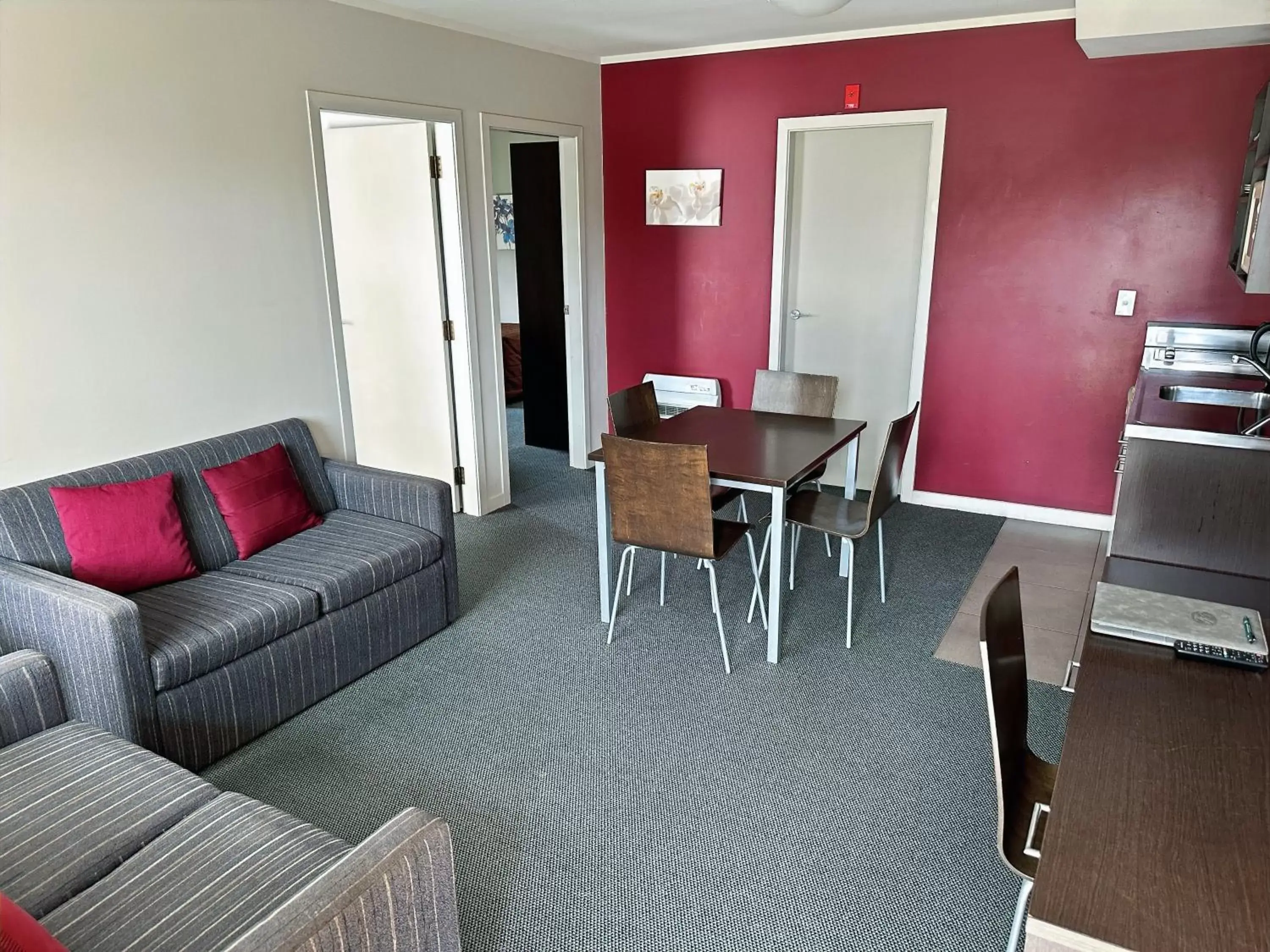 Living room, Seating Area in Arena Lodge