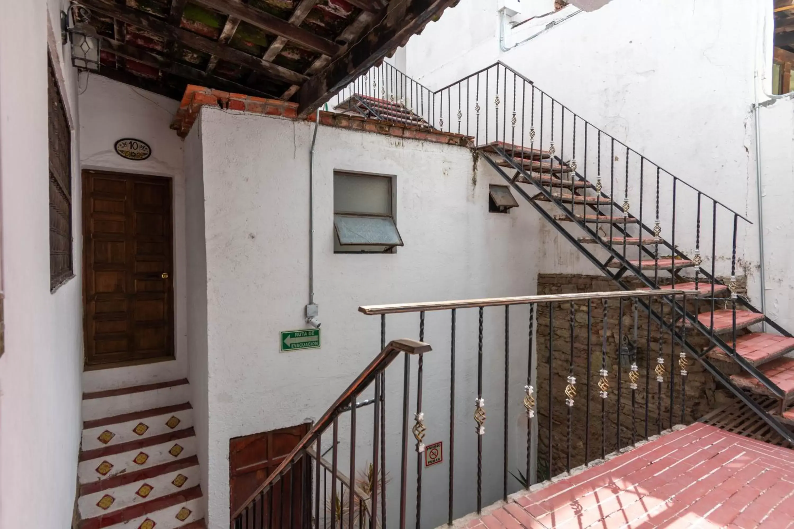 Property building, Balcony/Terrace in Hotel Casa Sangre de Cristo