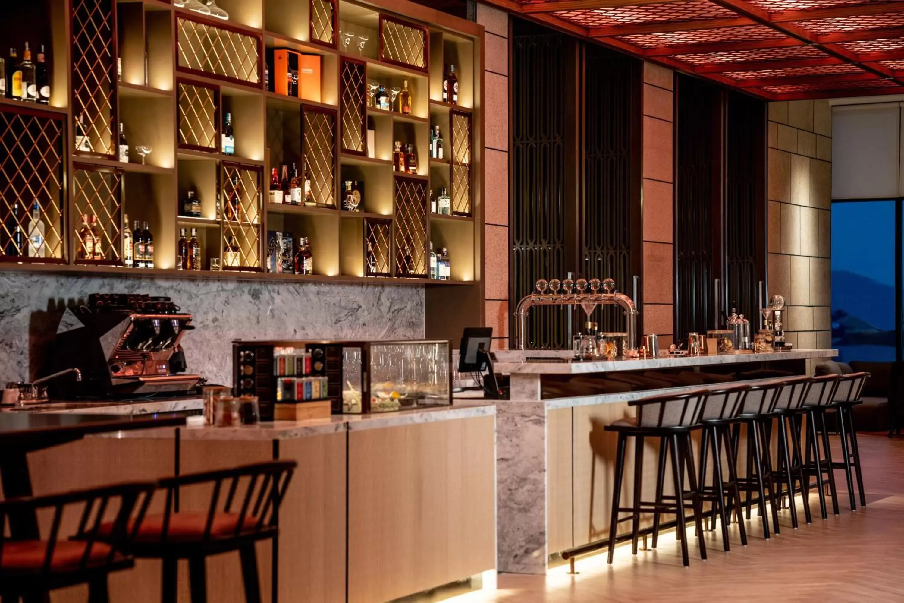 Lounge or bar in Crowne Plaza Vinh Yen City Centre, an IHG Hotel