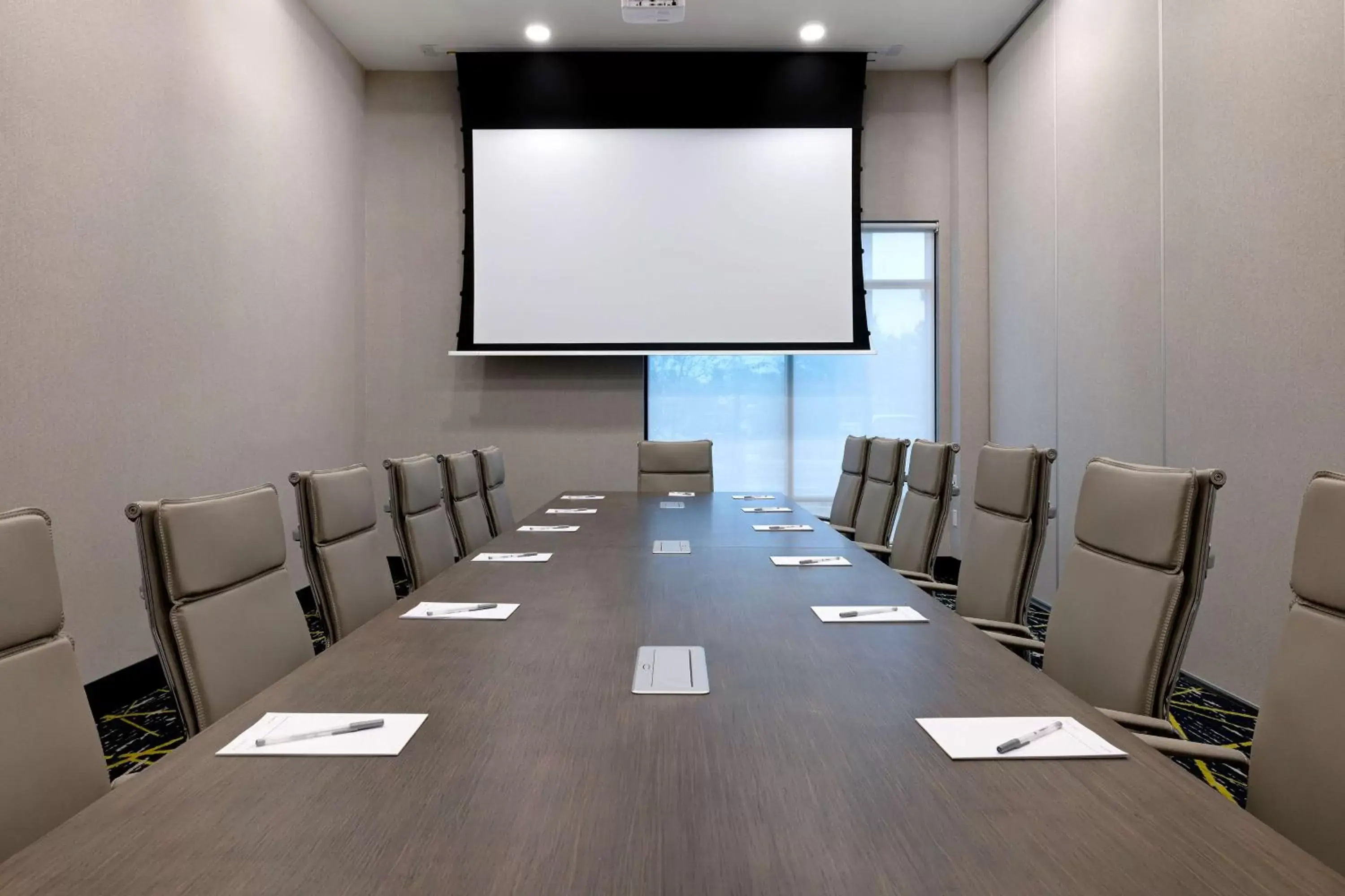 Meeting/conference room, Business Area/Conference Room in Hampton Inn & Suites Burlington, Ontario, Canada