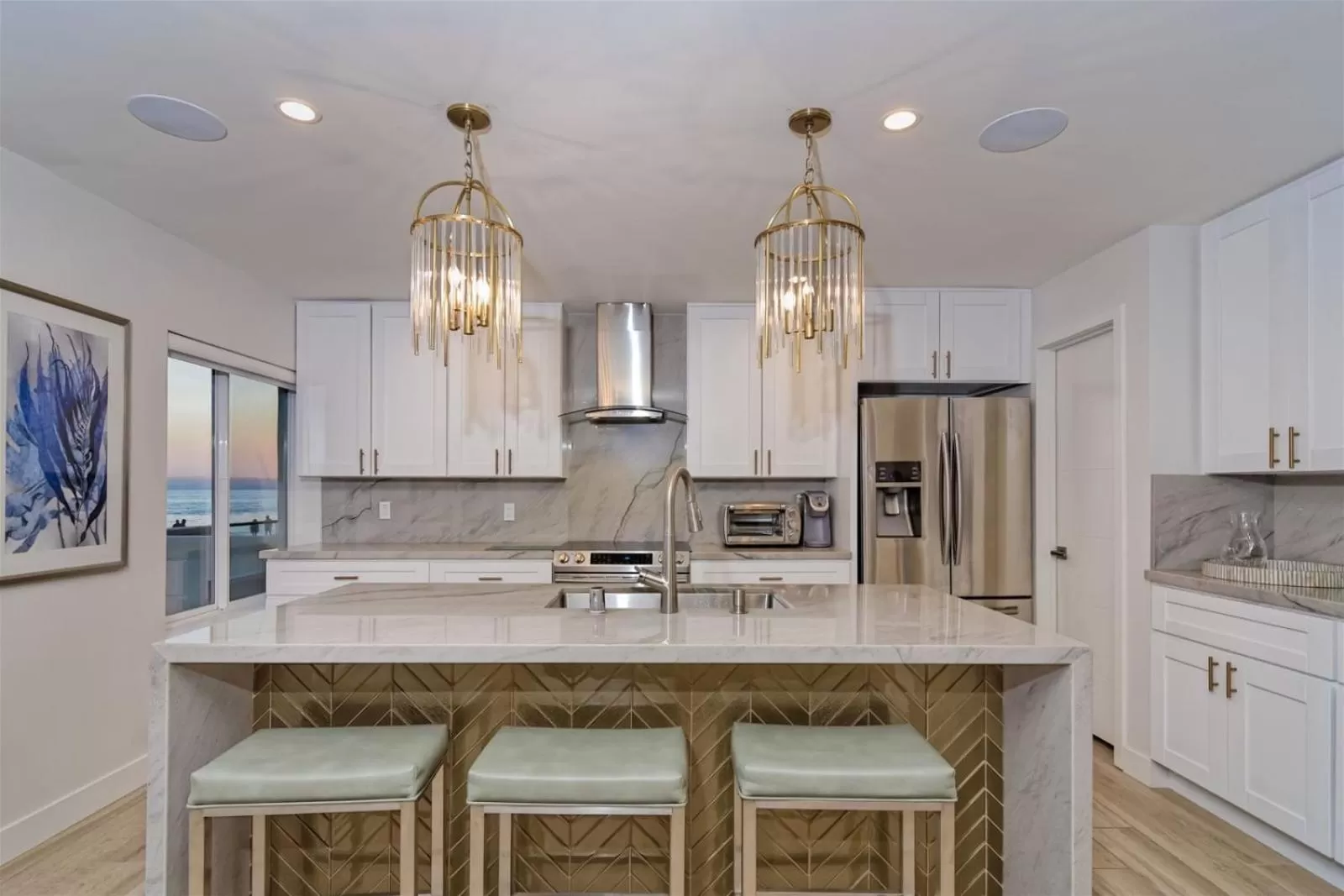 Property building in Ocean Villas Beach Front