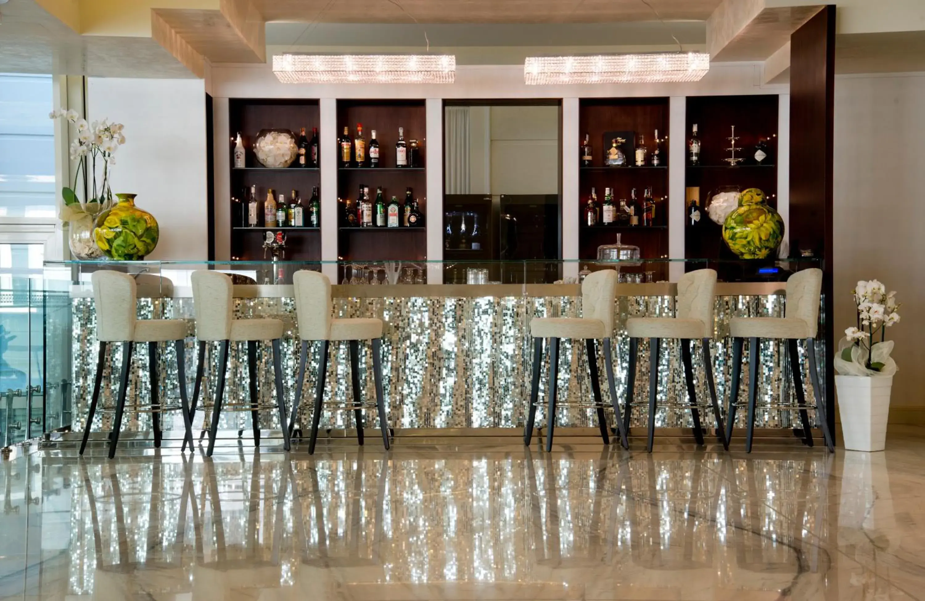 Lounge or bar in Grand Hotel Da Vinci