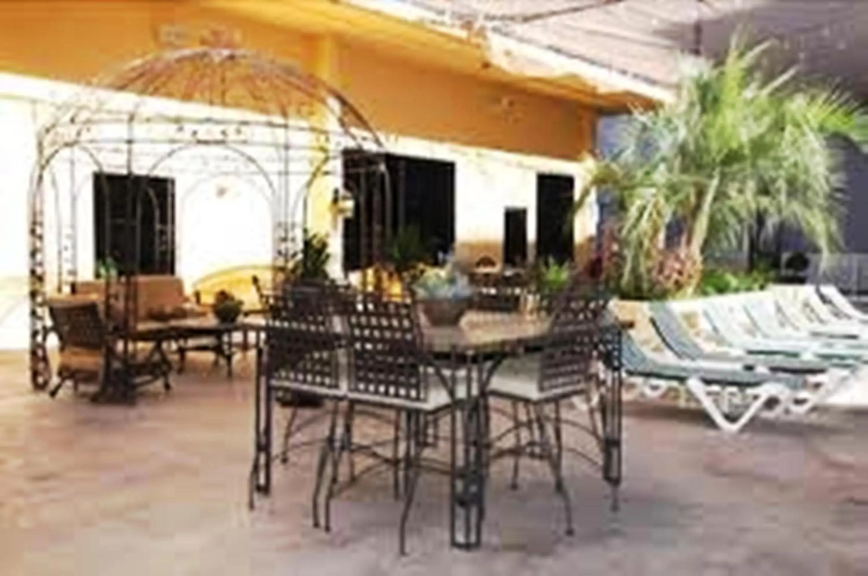 Patio, Restaurant/Places to Eat in GetAways at the Jockey Club