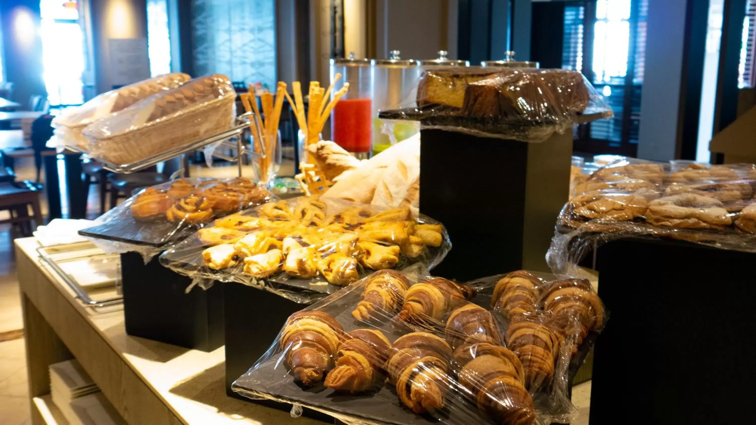 Breakfast, Food in Crowne Plaza Managua, an IHG Hotel