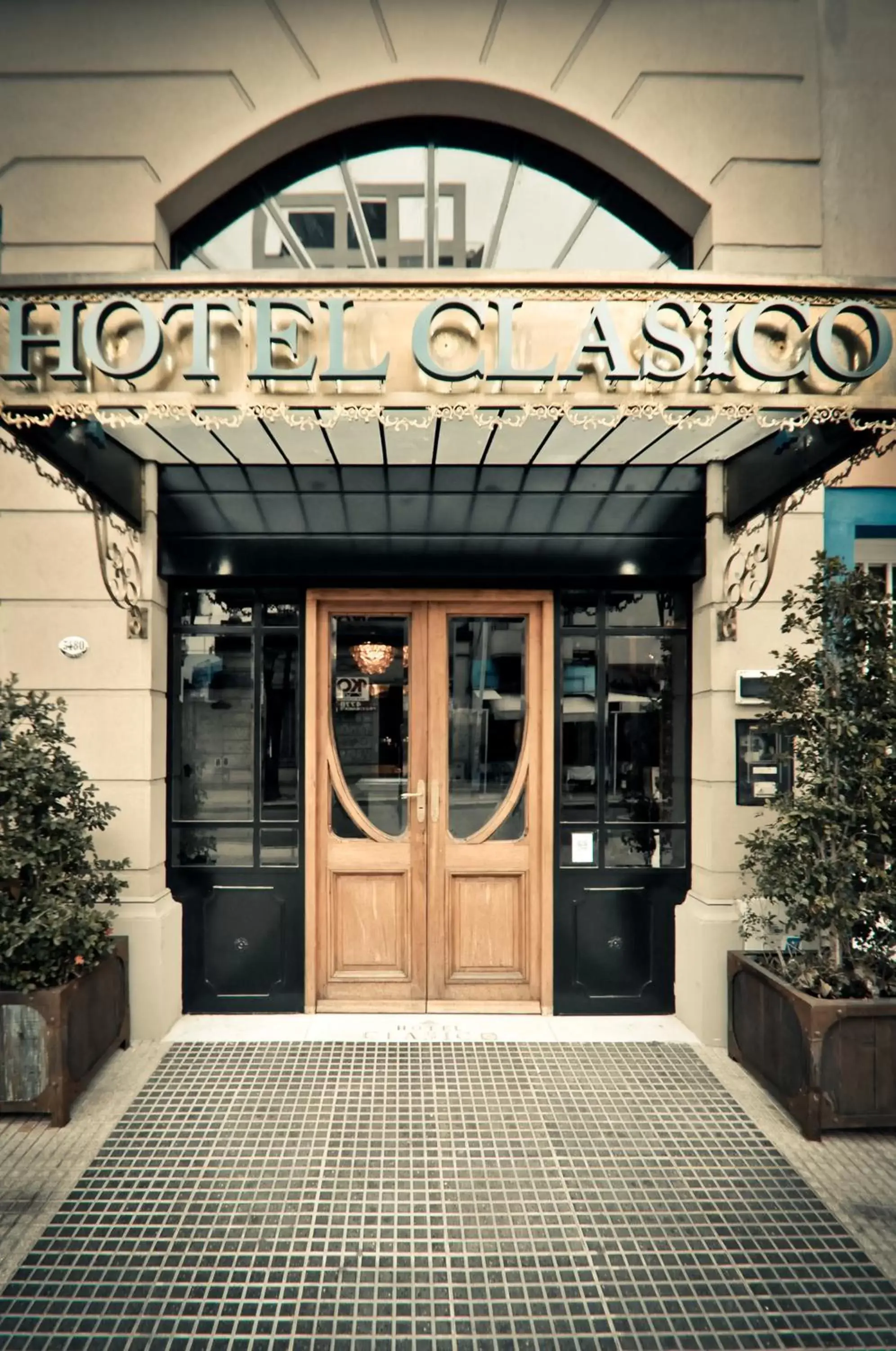 Facade/entrance in Hotel Clasico