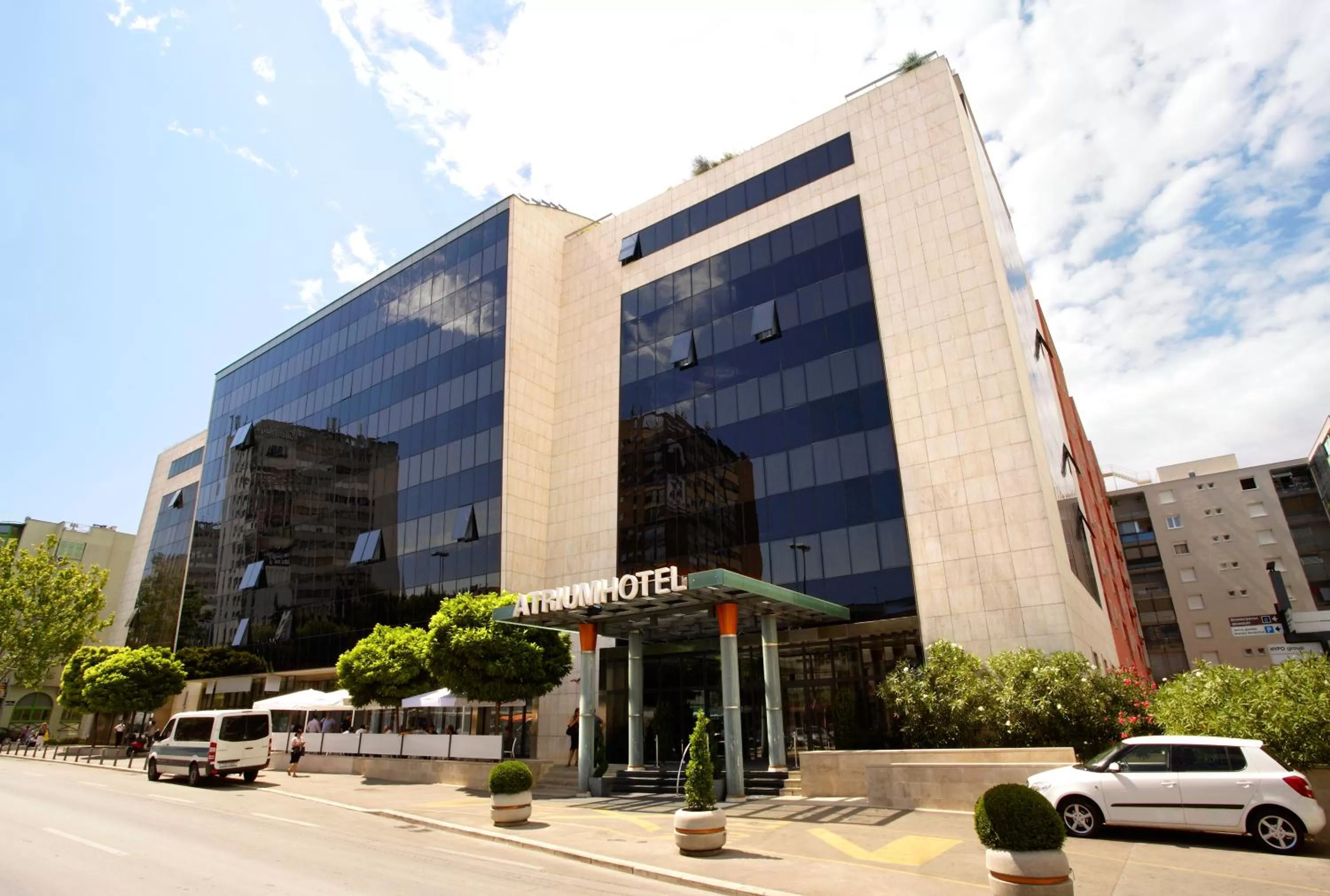 Property building in Hotel Atrium