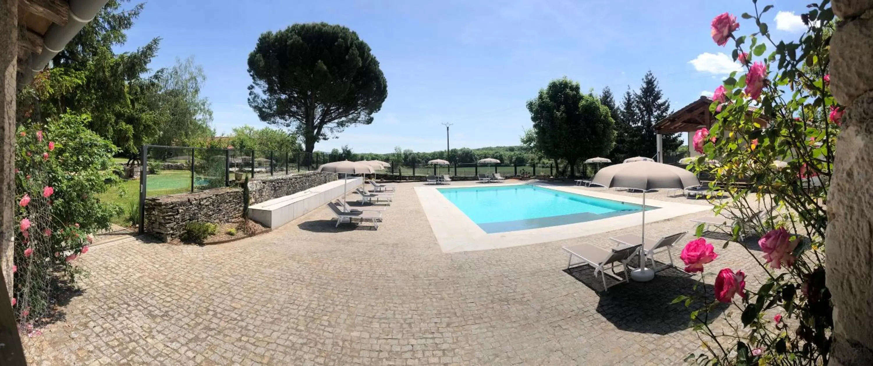 Swimming Pool in Domaine de Monplaisir