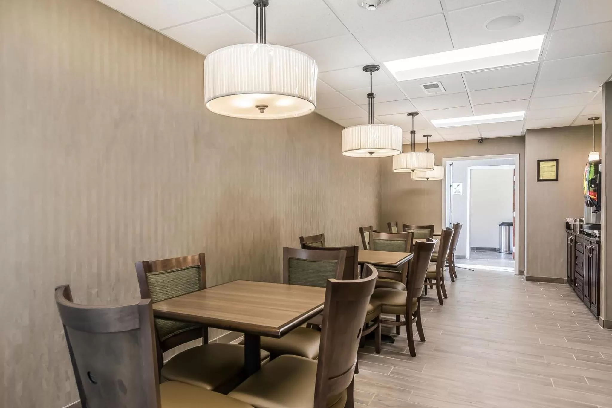 Food and drinks in Quality Inn Pleasant View