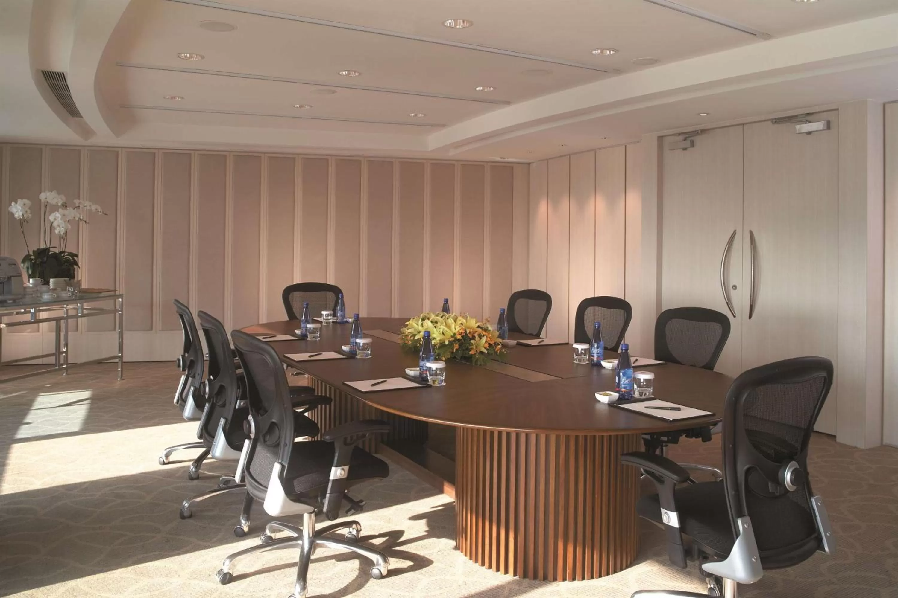 Photo of the whole room in Shangri-La Far Eastern Tainan