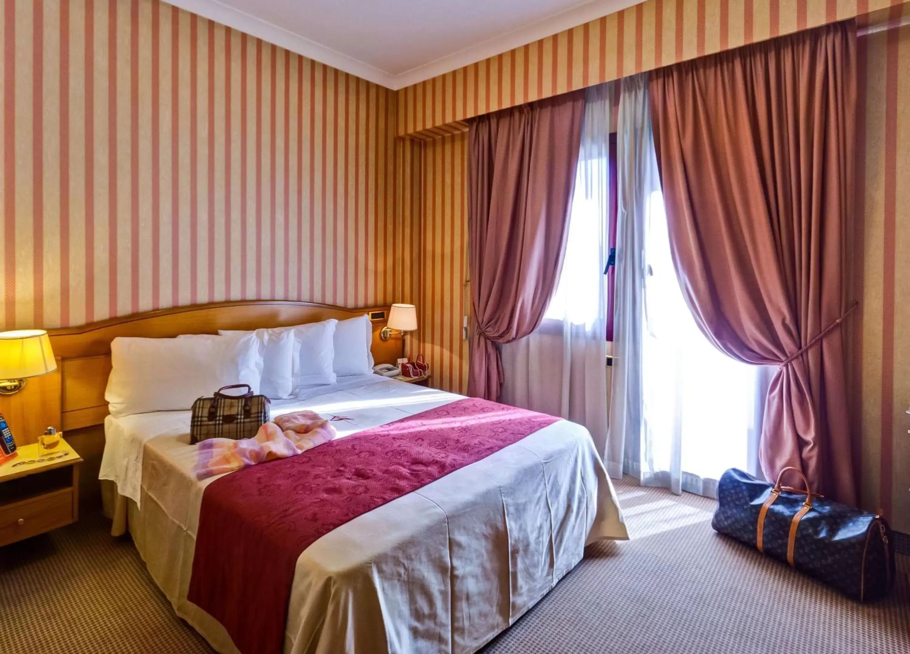 Photo of the whole room, Bed in Best Western Hotel Rome Airport