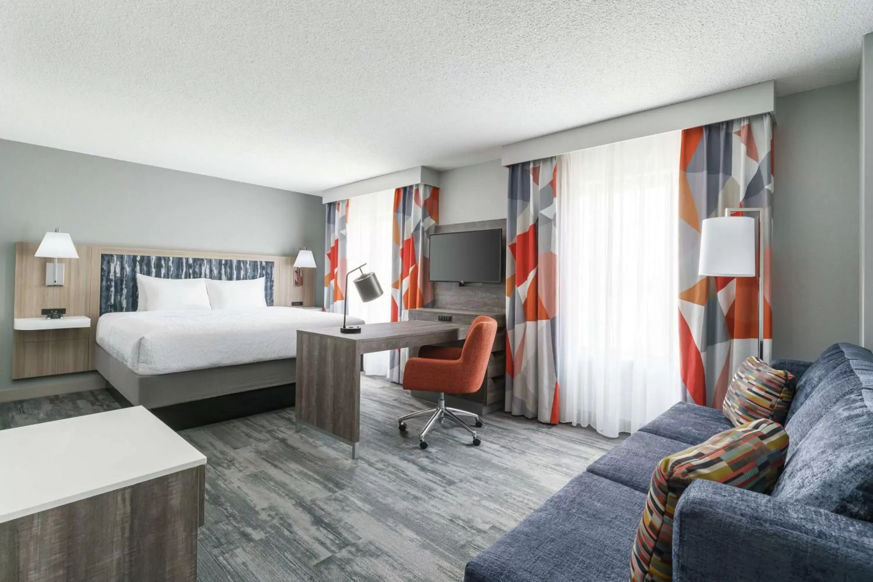 Bedroom in Hampton Inn & Suites Tampa Ybor City Downtown