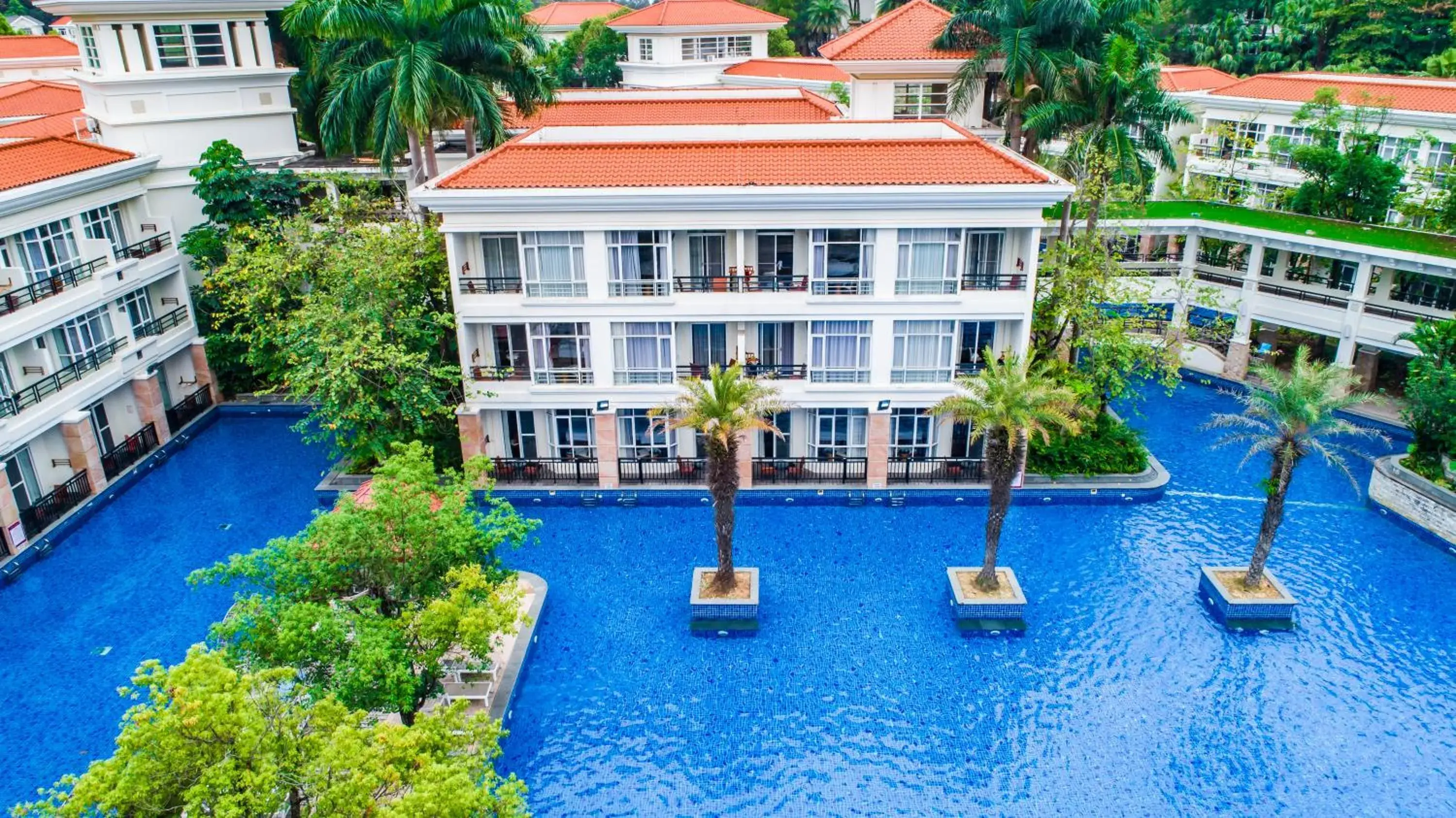 Pool View in Goodview Hotel Sangem Tangxia