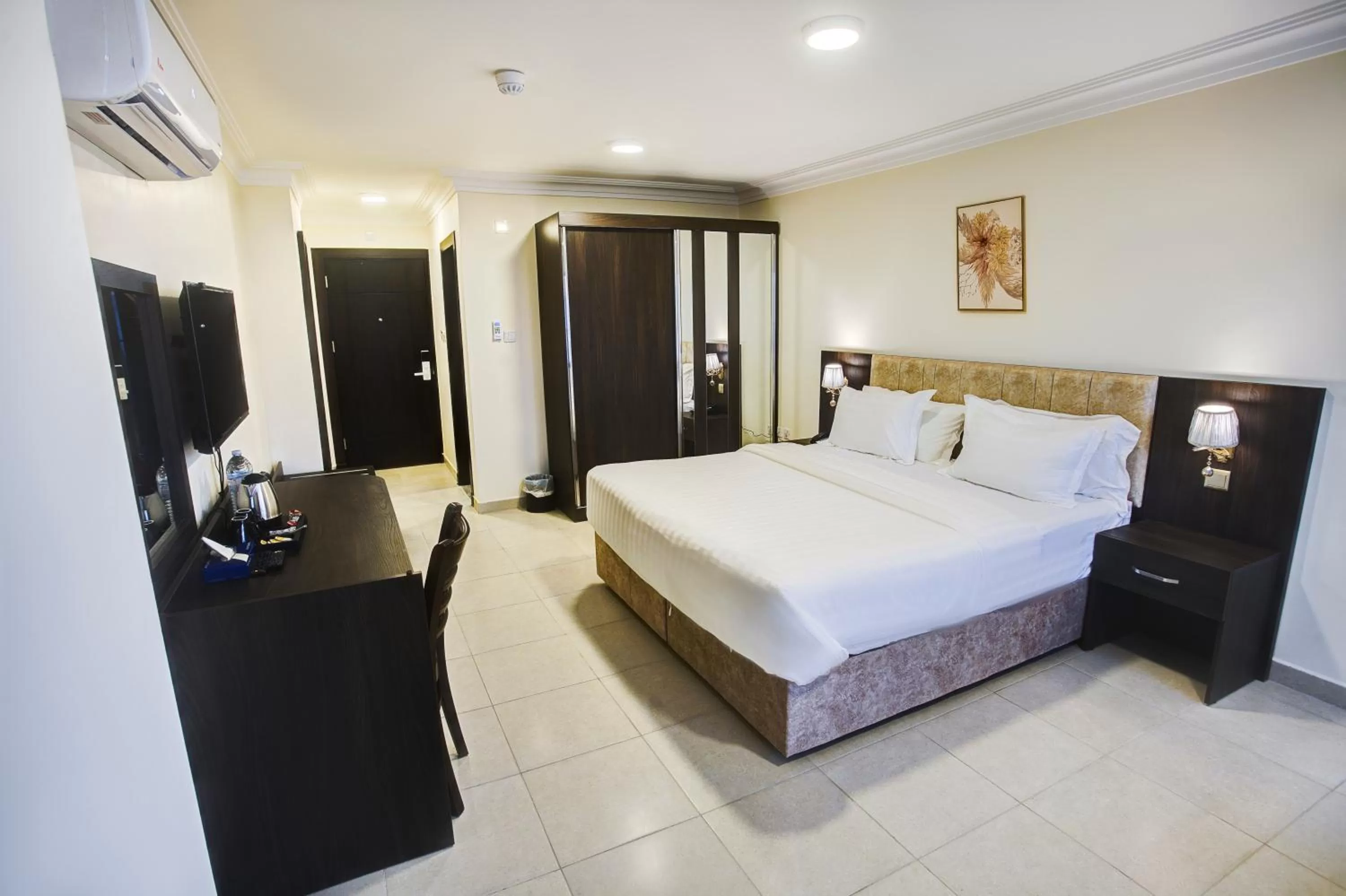 Bed in AQABA COAST HOTEL