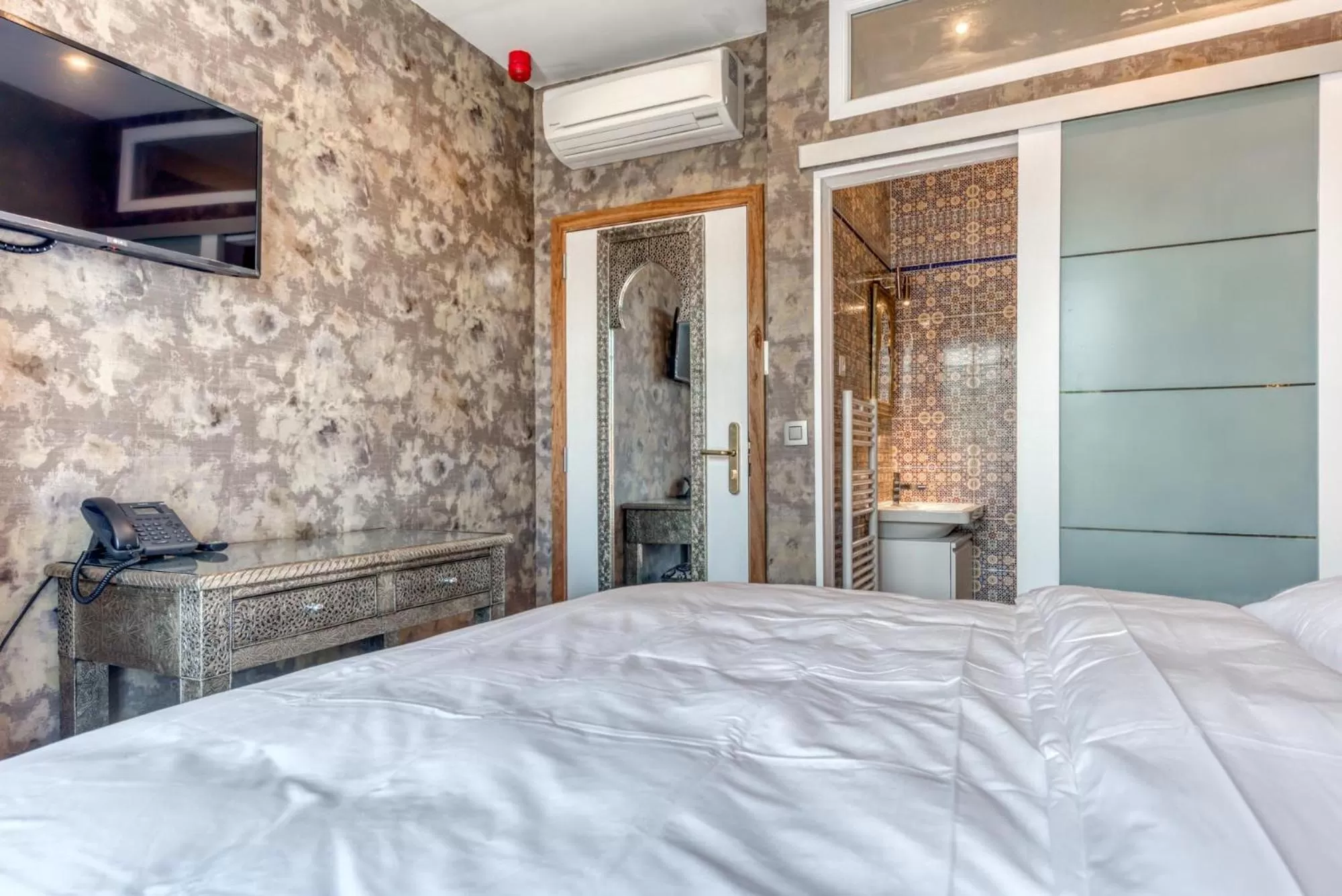 Bed in Ryad Mogador Liège