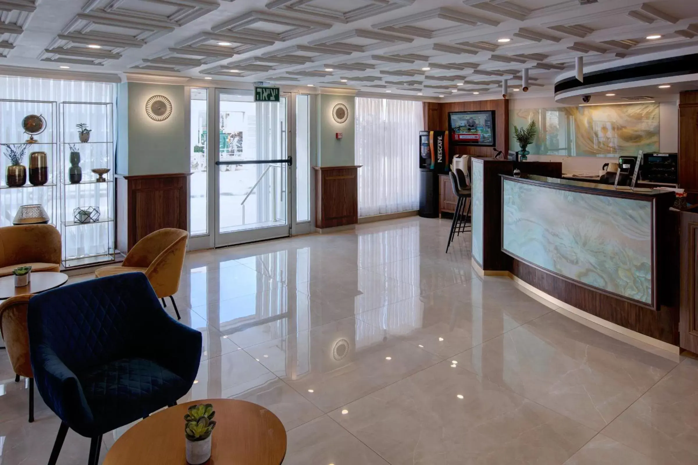 Lobby/Reception in Armon Hayarkon Hotel
