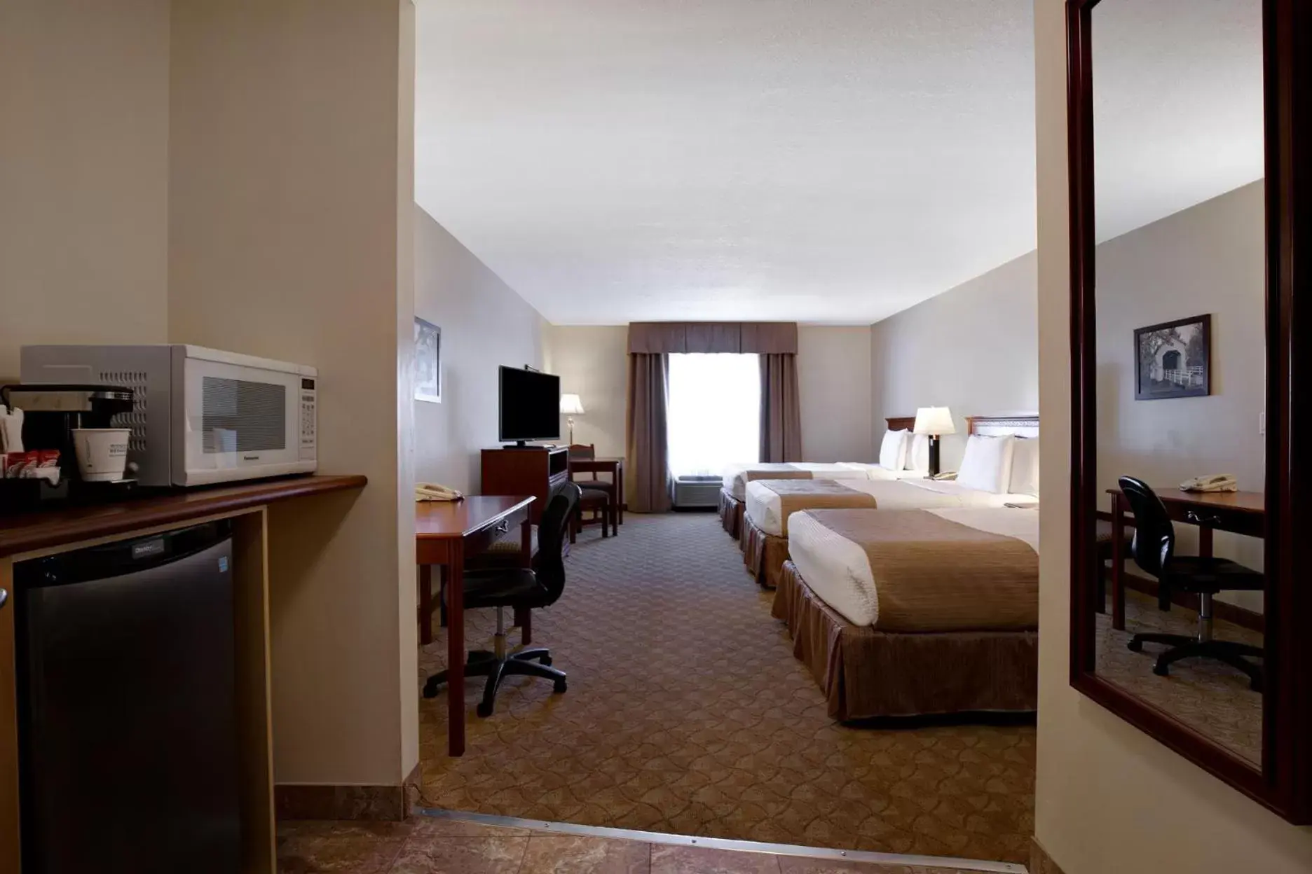 Photo of the whole room in Days Inn by Wyndham Dawson Creek