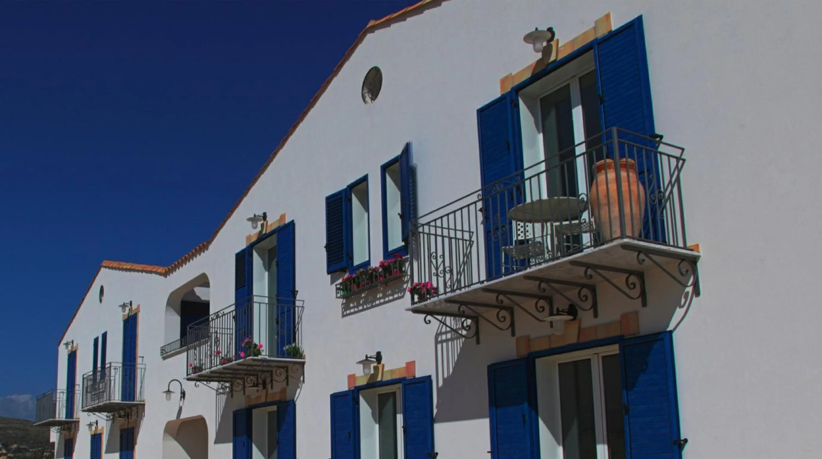 Garden in Scala Dei Turchi Resort