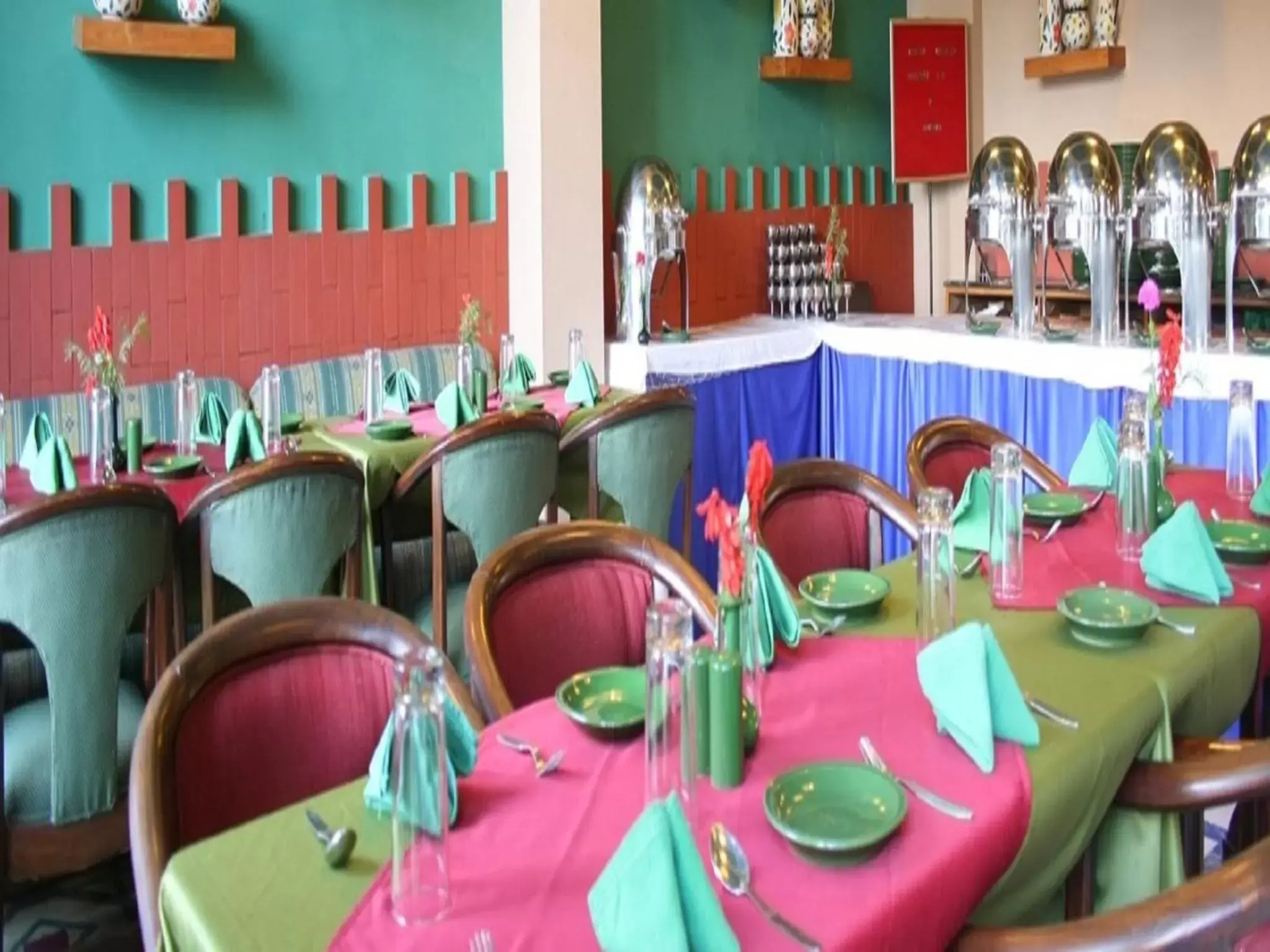 Restaurant/places to eat in Shingar Regency Restaurant/places to eat in Shingar Regency