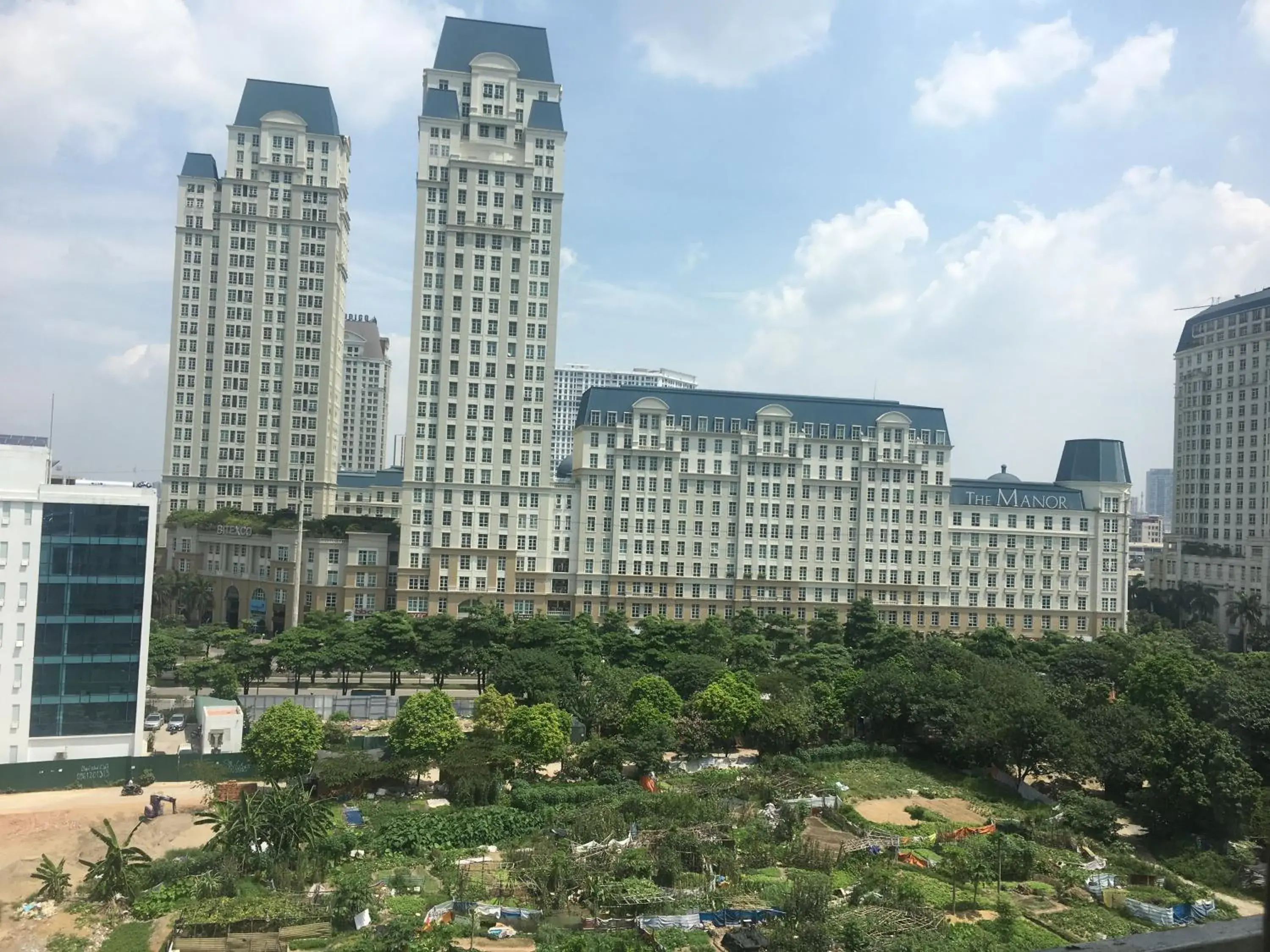 City view in V-Studio Apartment 3 City view in V-Studio Apartment 3