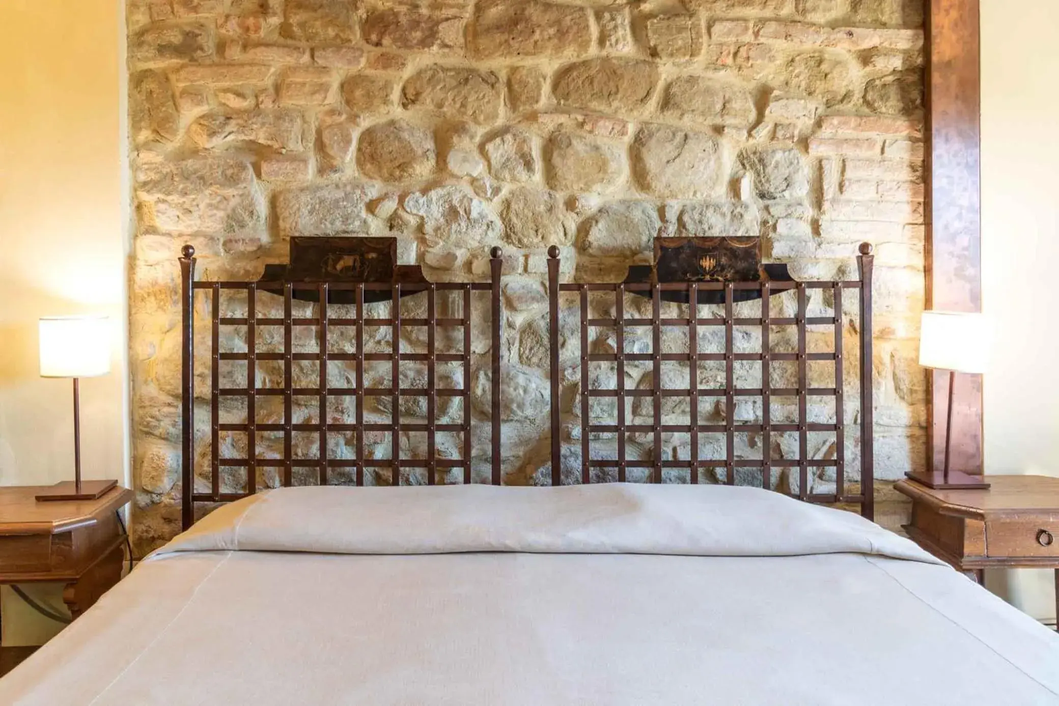 Bed in Castello Di Monterone