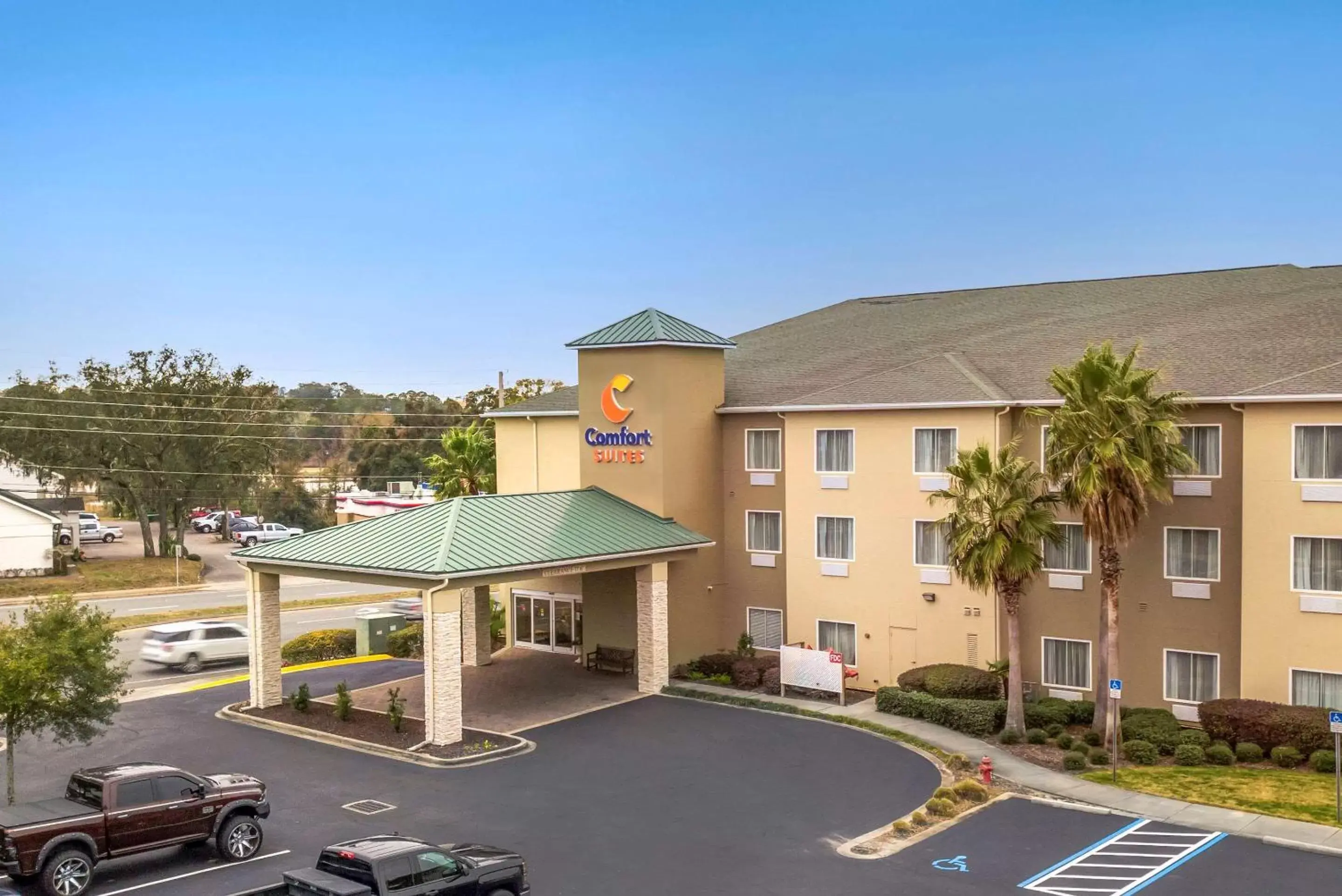 Property Building in Comfort Suites Niceville Near Eglin Air Force Base