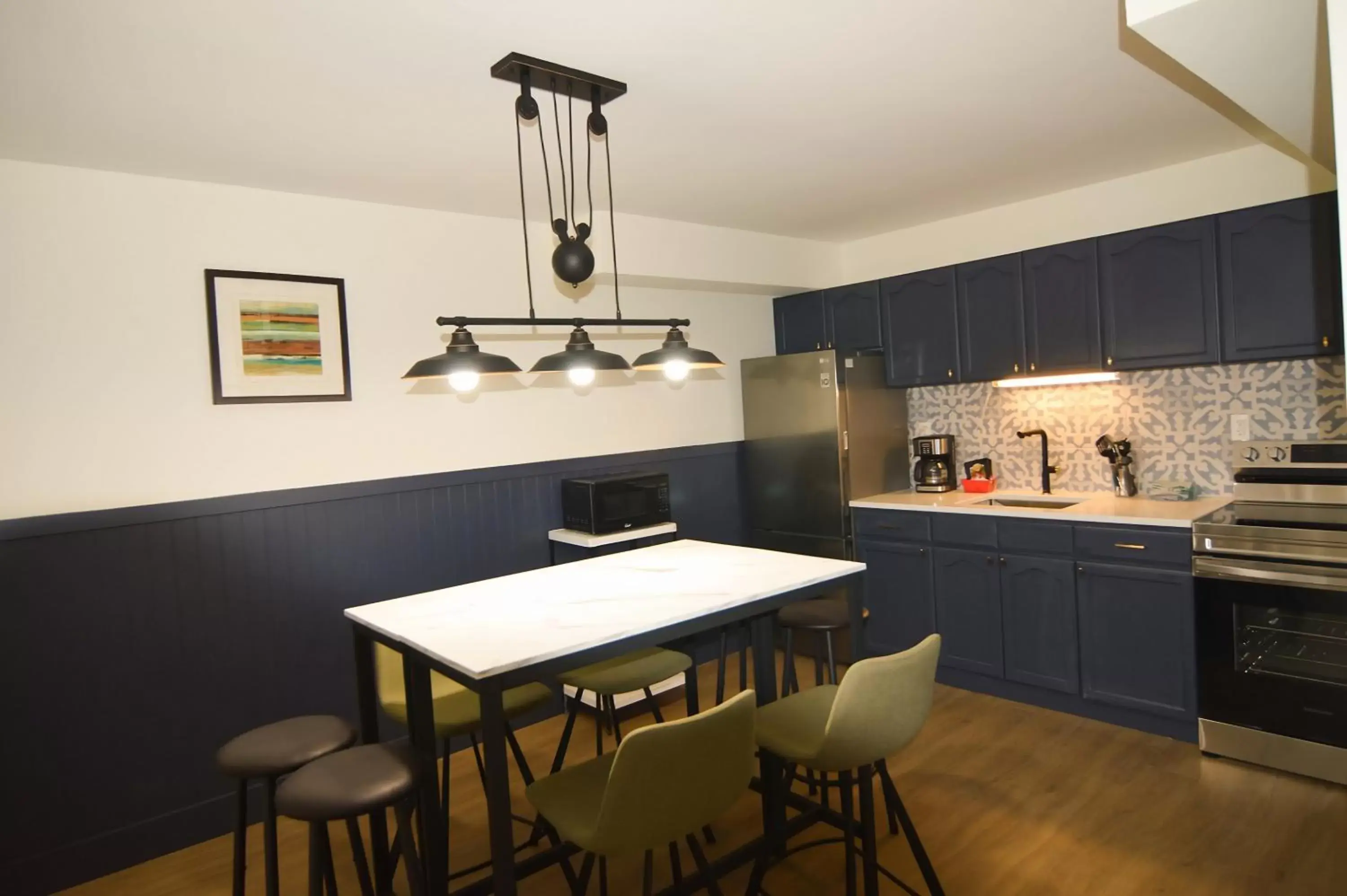 Kitchen or kitchenette, Kitchen/Kitchenette in Shoreline Resort Condominiums