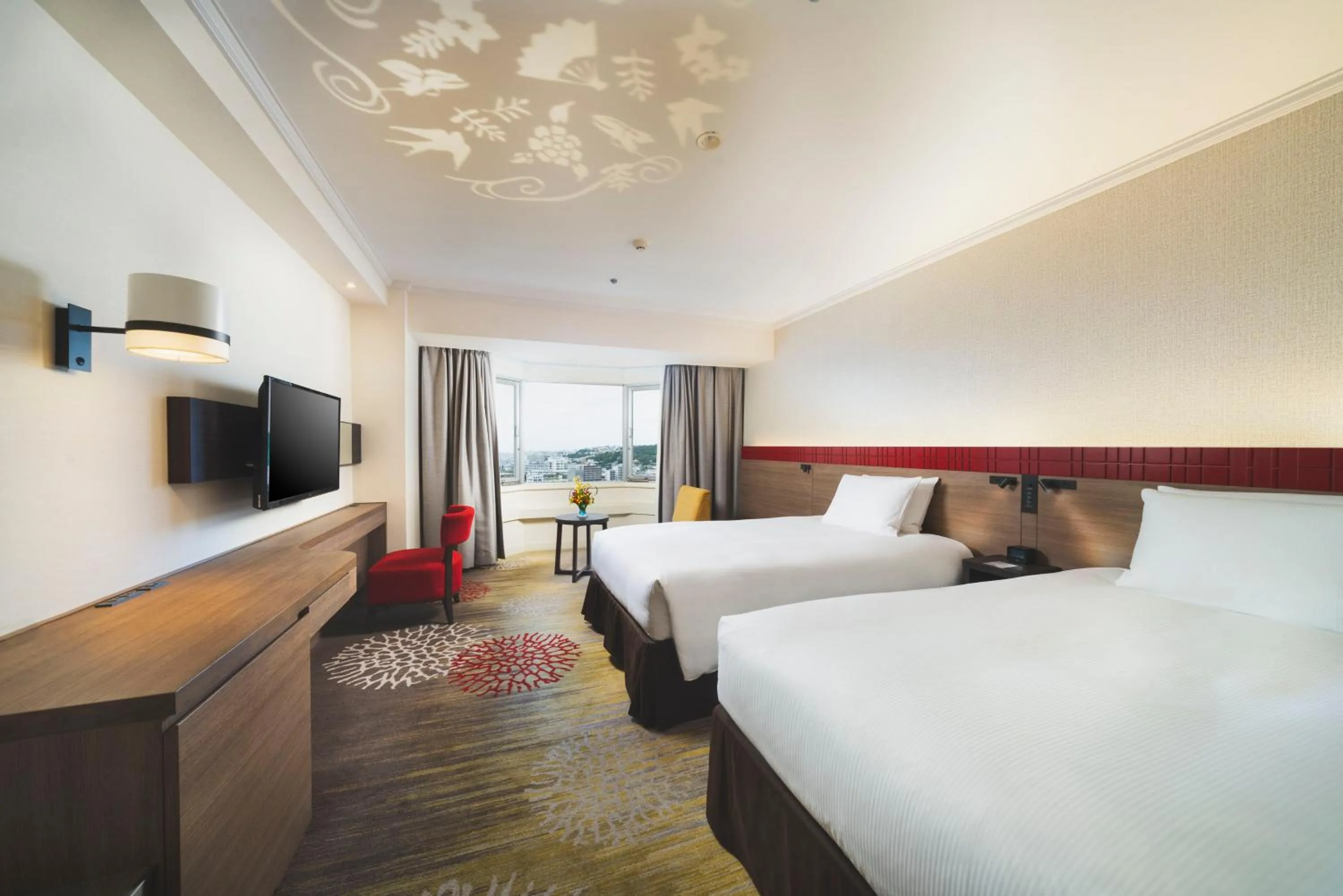 Photo of the whole room, Bed in DoubleTree by Hilton Naha Shuri Castle