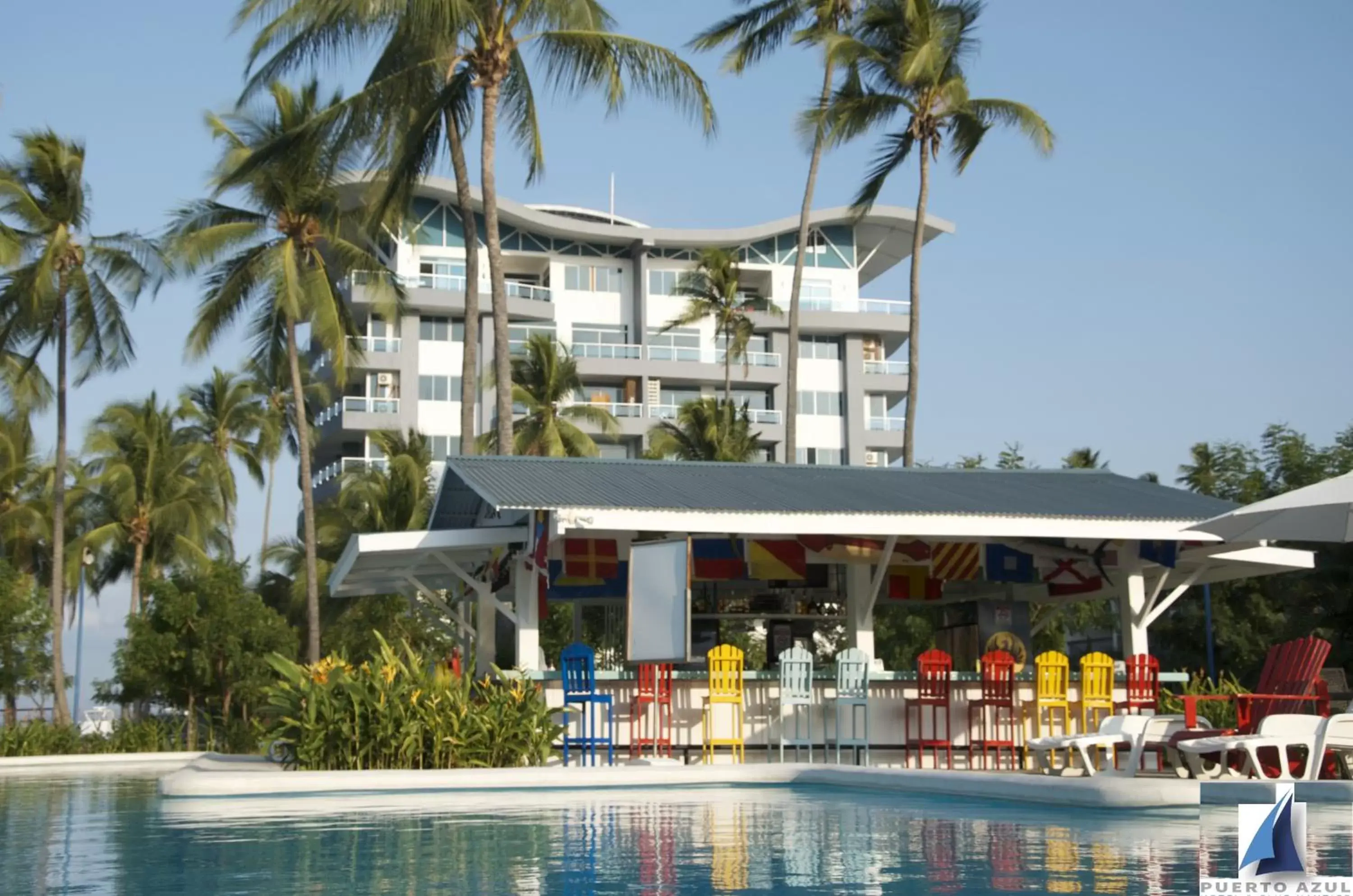 Lounge or bar, Swimming Pool in Puerto Azul Resort & Club Nautico