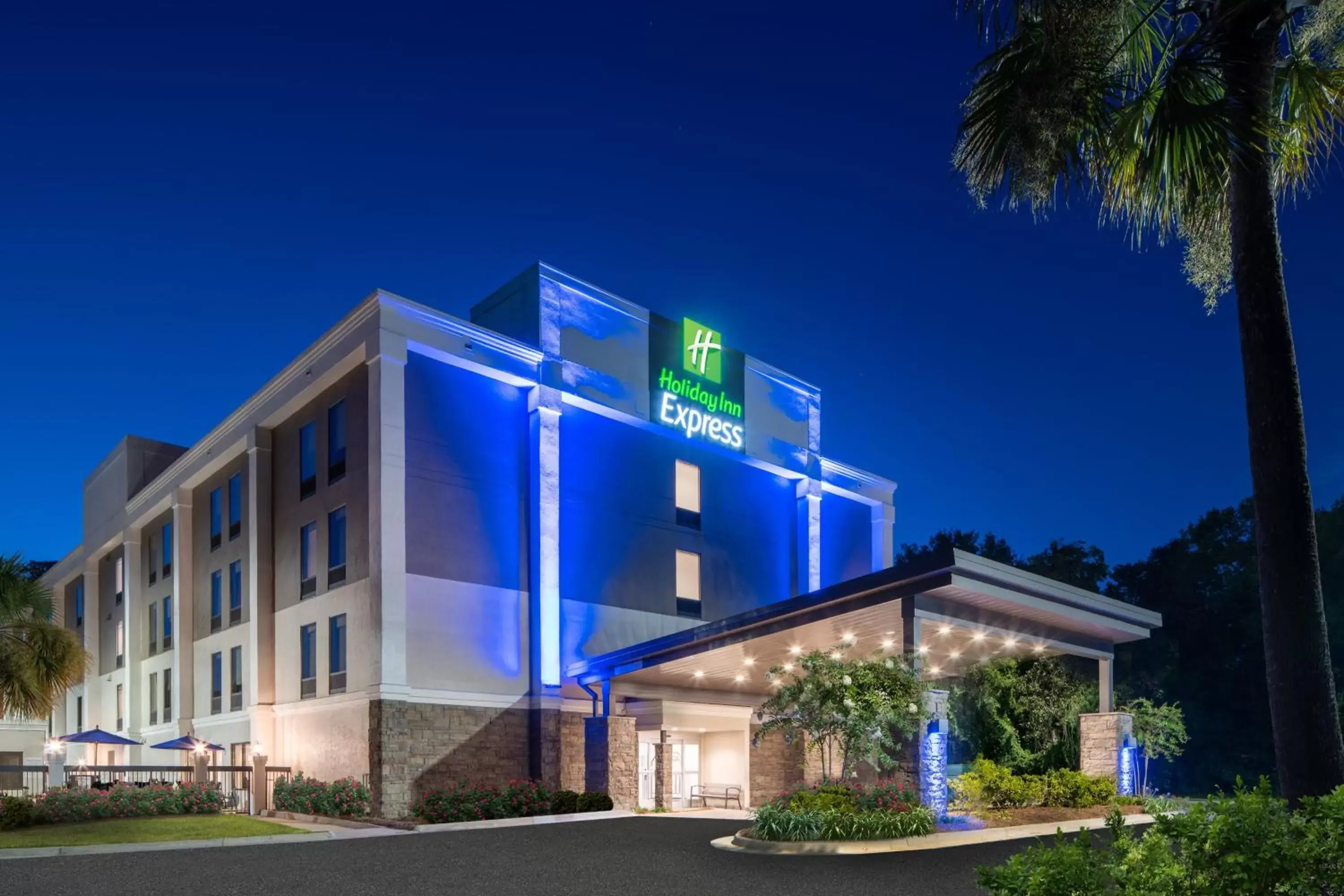 Property building in Holiday Inn Express Statesboro, an IHG Hotel