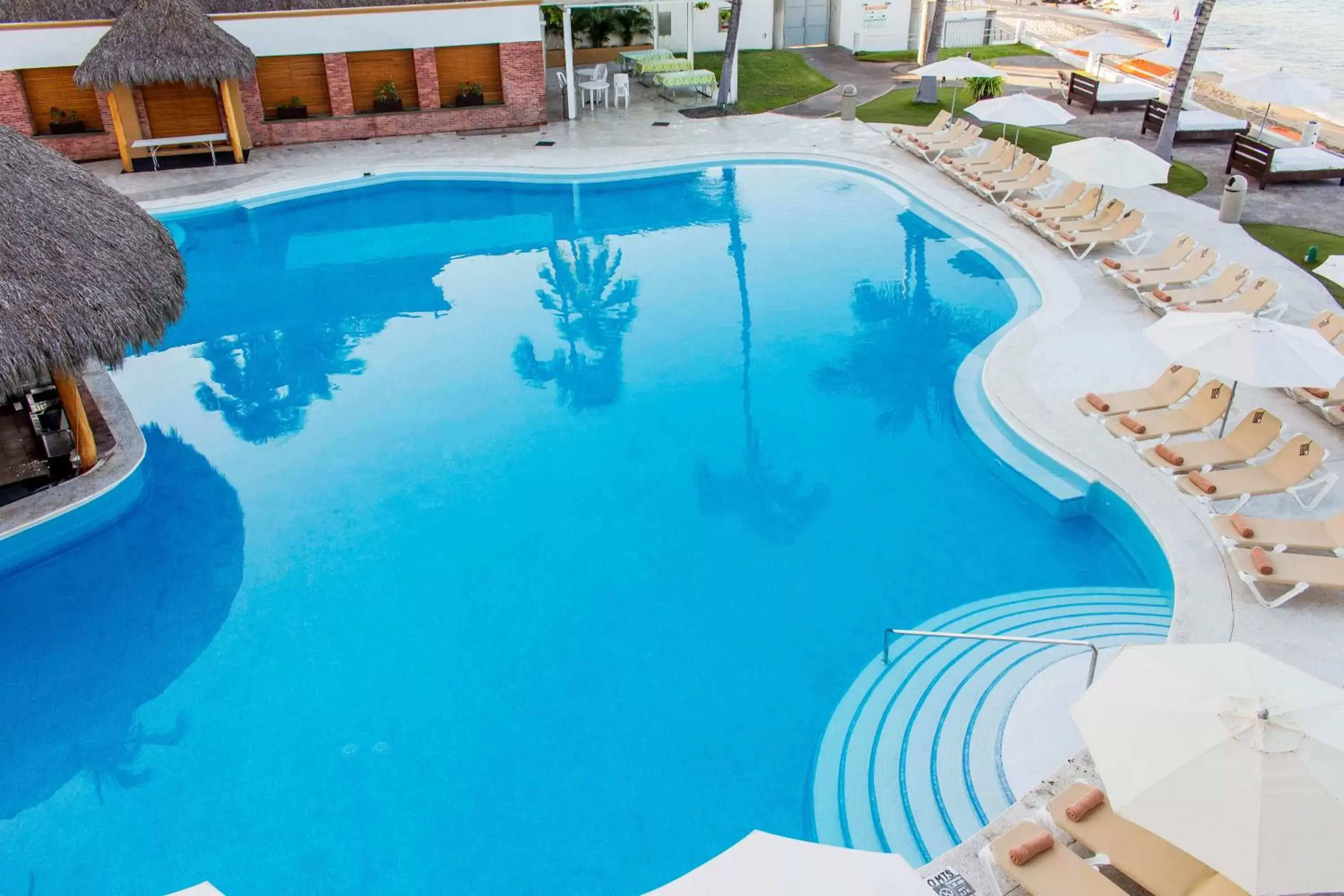 Swimming pool, Pool View in Plaza Pelicanos Club Beach Resort All Inclusive