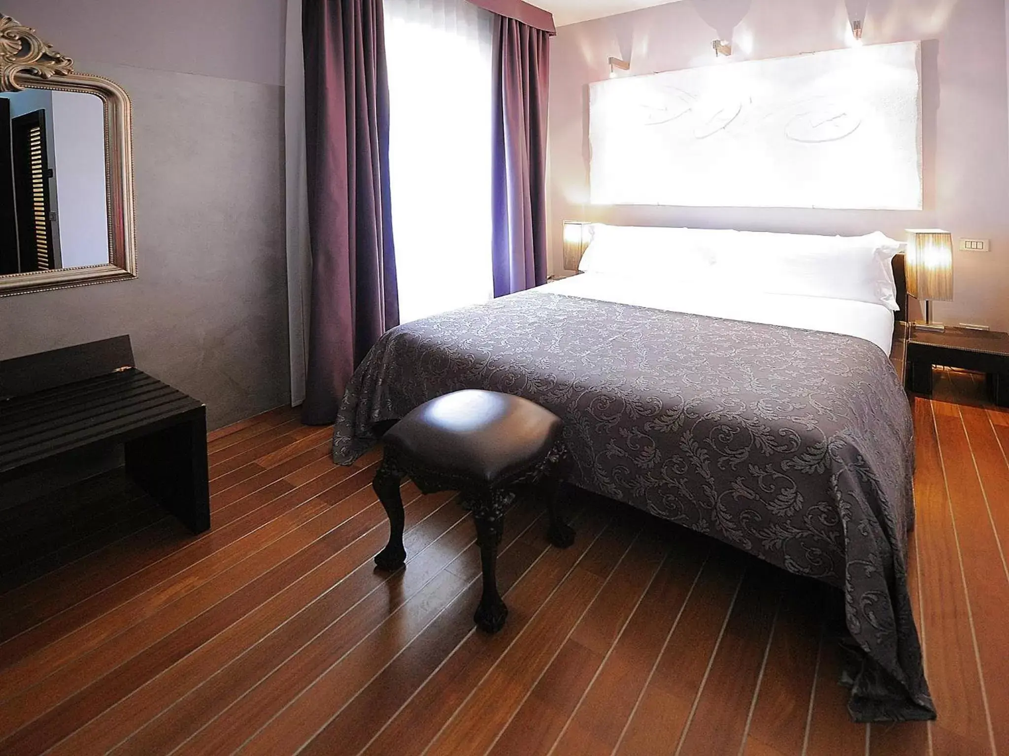 Bedroom, Bed in Borghese Palace Art Hotel