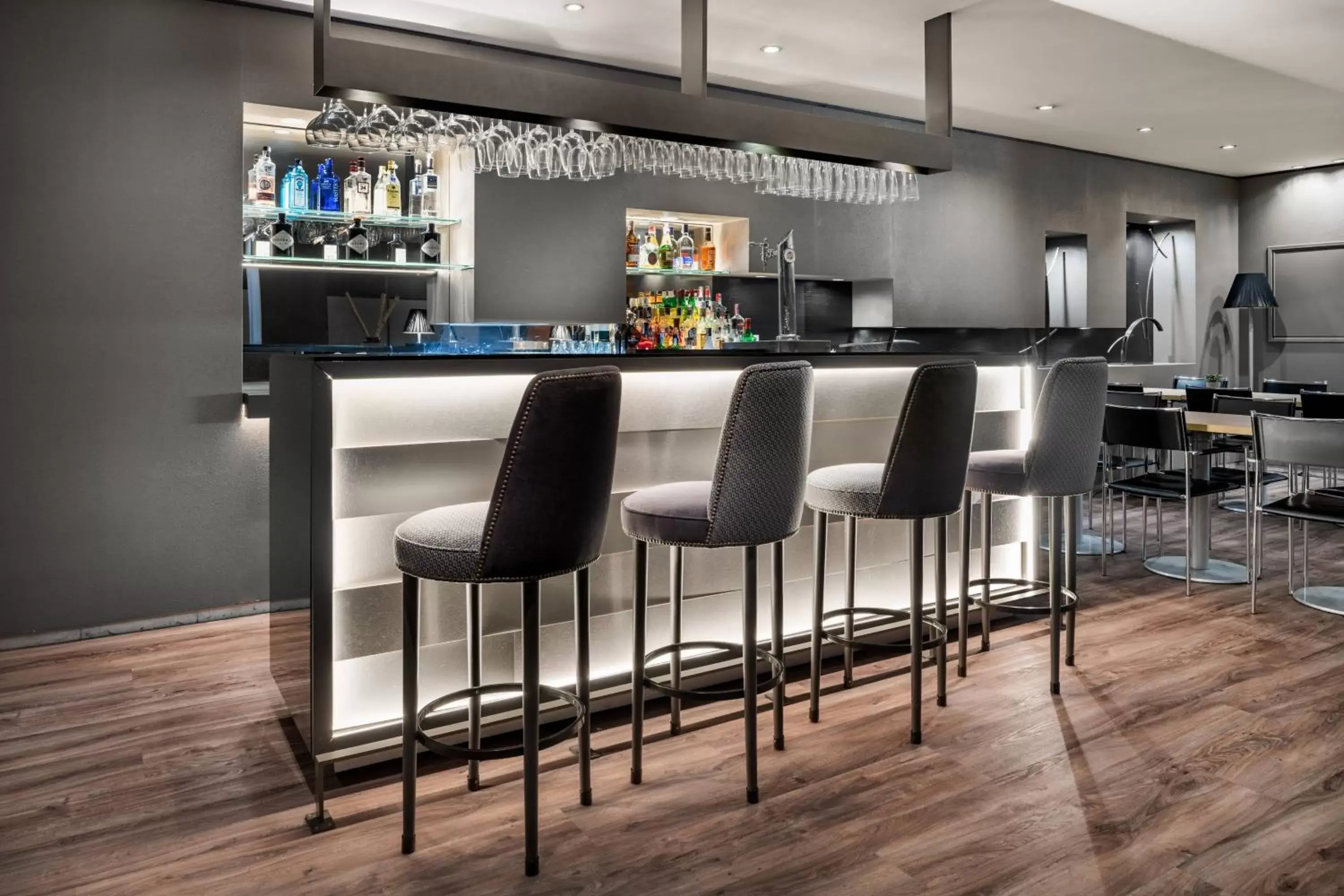 Lounge or bar, Lounge/Bar in AC Hotel Badajoz by Marriott