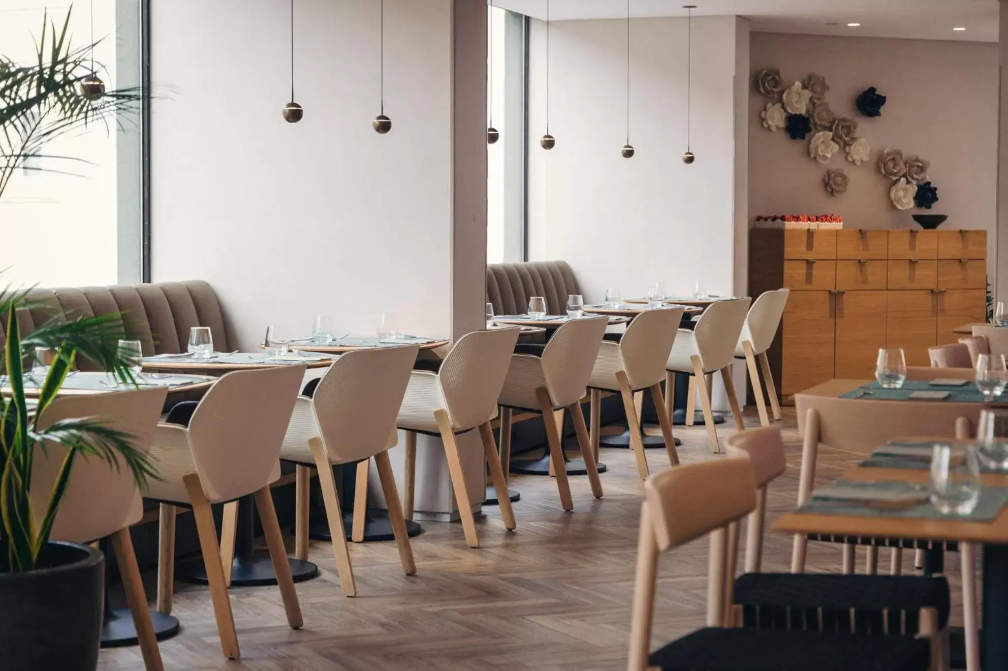 Restaurant/Places to Eat in Holiday Inn Lisbon, an IHG Hotel