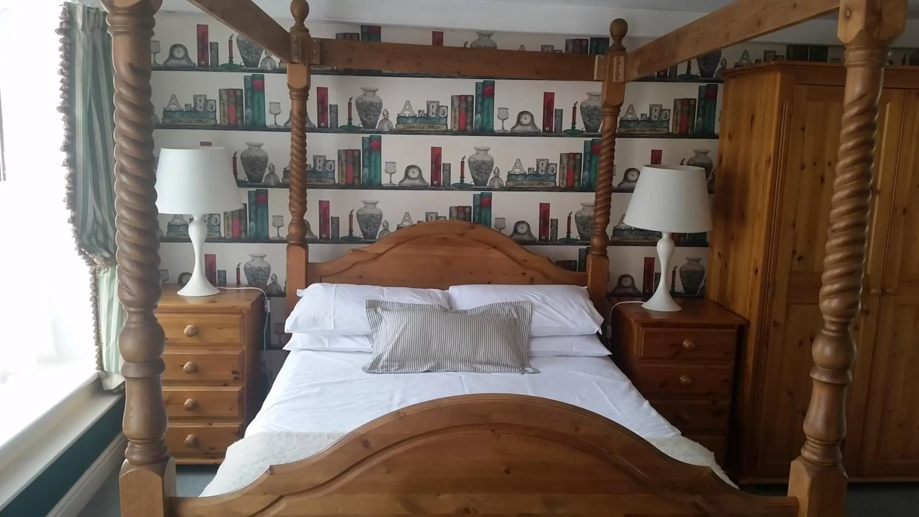 Bed in The Castle Inn