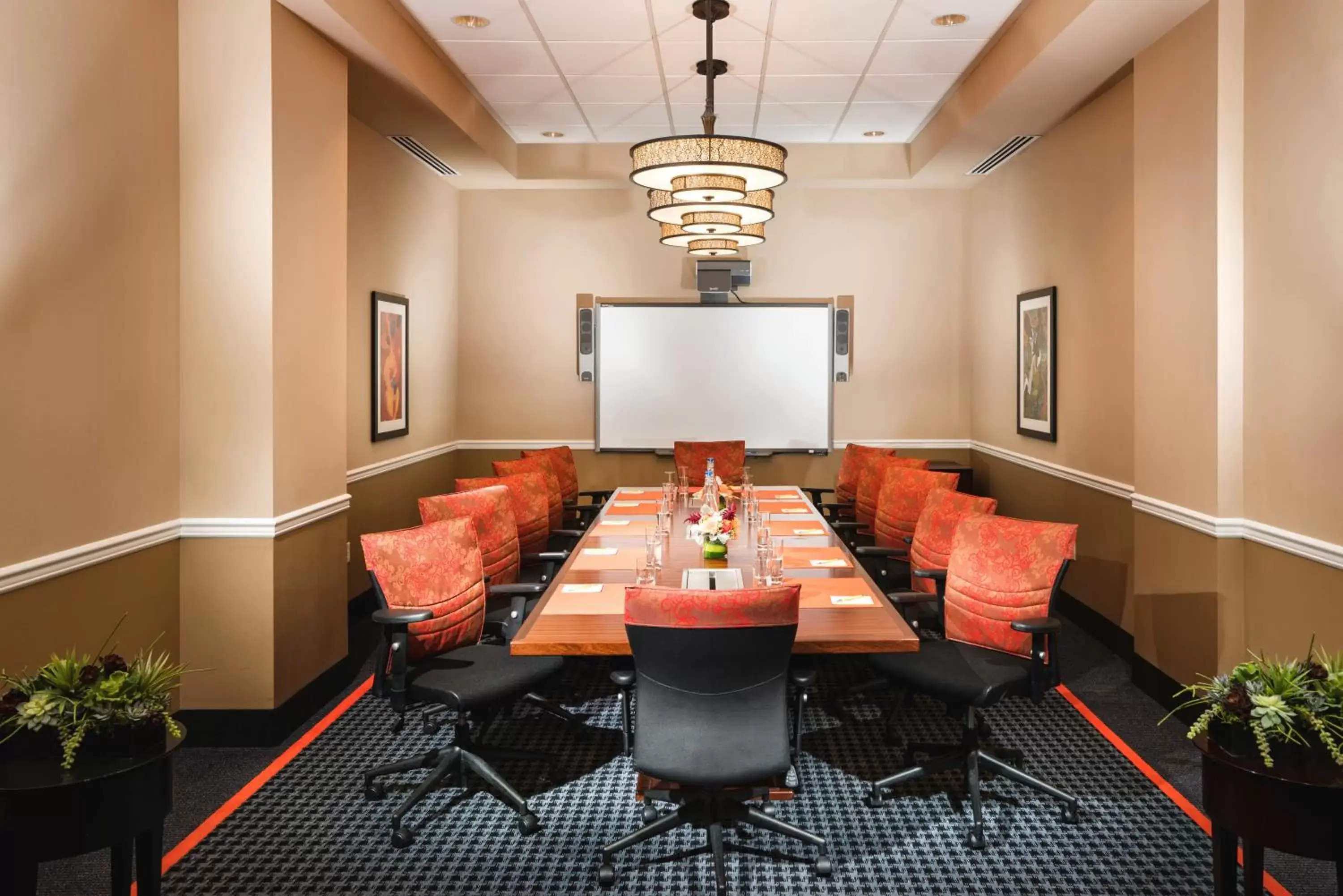 Meeting/conference room in Staypineapple, The Maxwell Hotel, Seattle Center Seattle