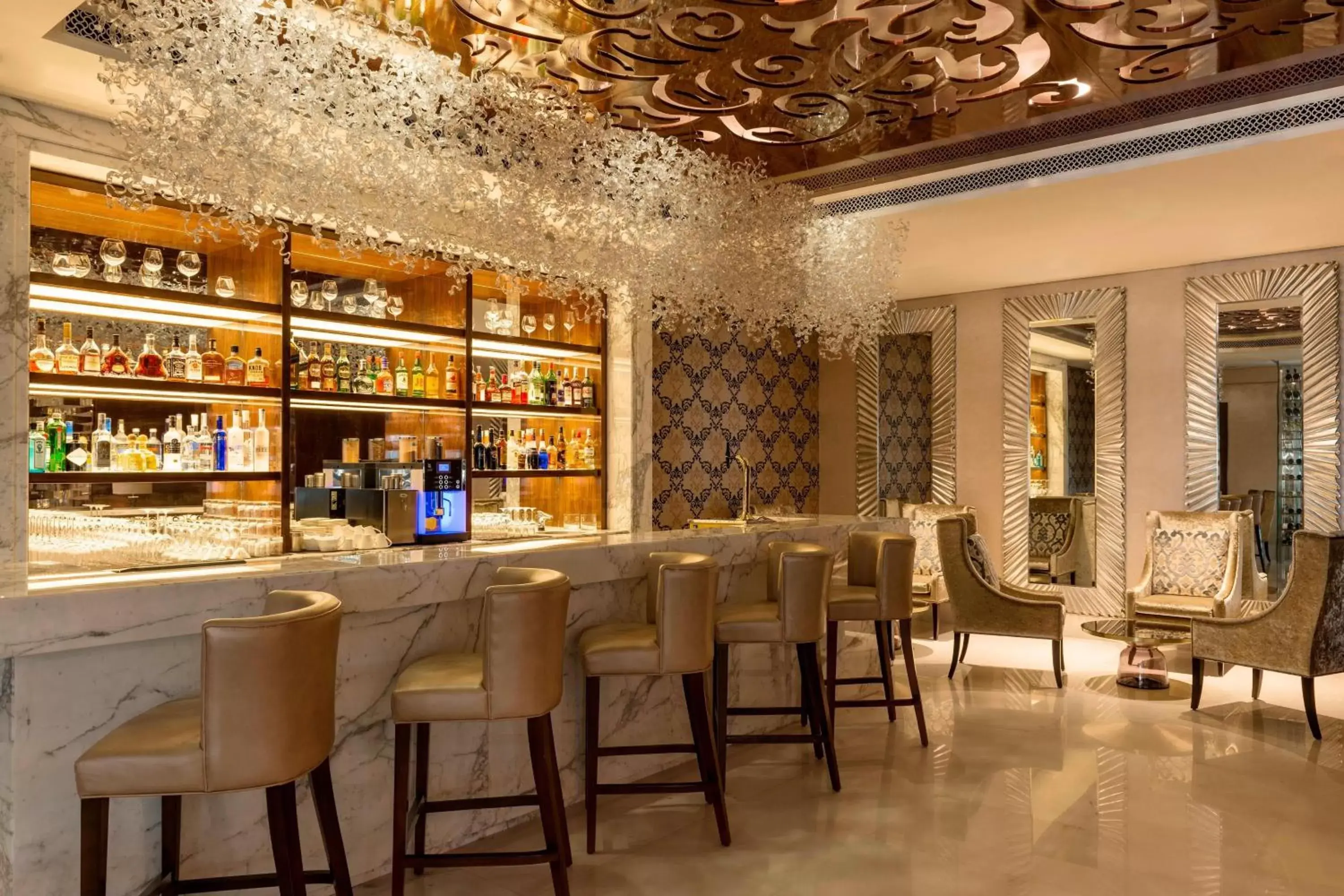Restaurant/places to eat, Lounge/Bar in Sheraton Dubai Creek Hotel & Towers