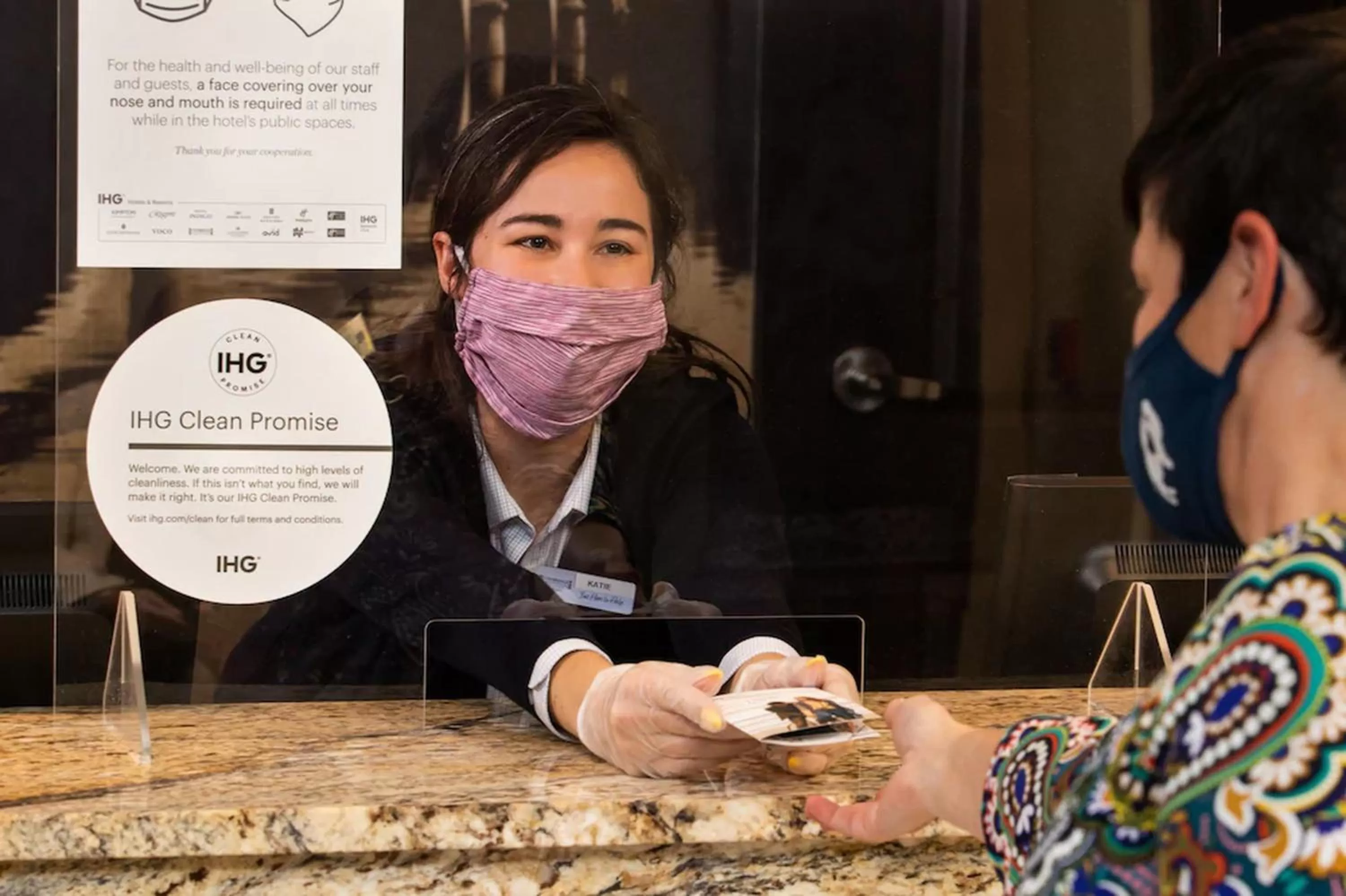 Lobby or reception in Holiday Inn Express Ahmedabad Prahlad Nagar by IHG