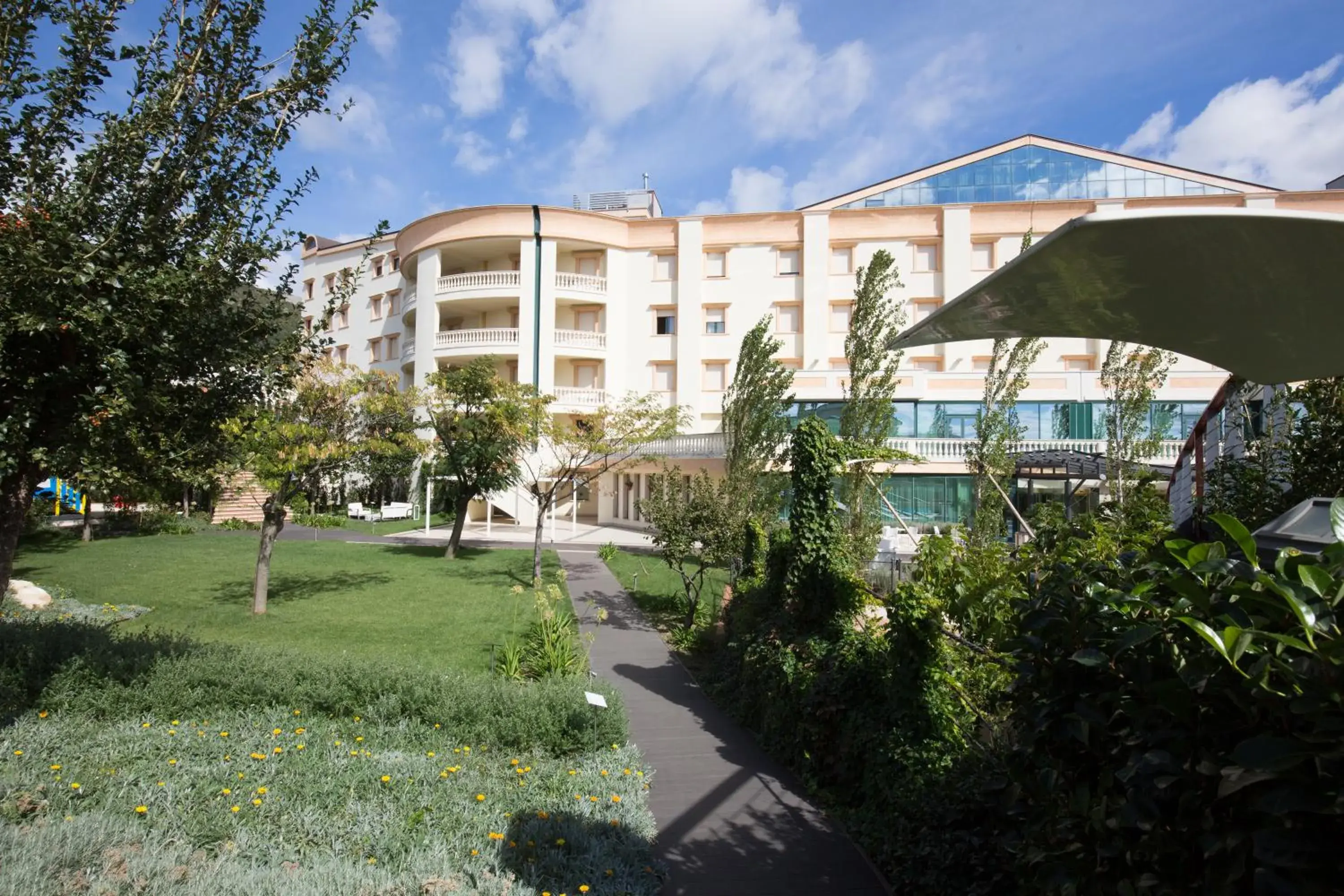 Balcony/Terrace, Property Building in Gran Paradiso Hotel Spa