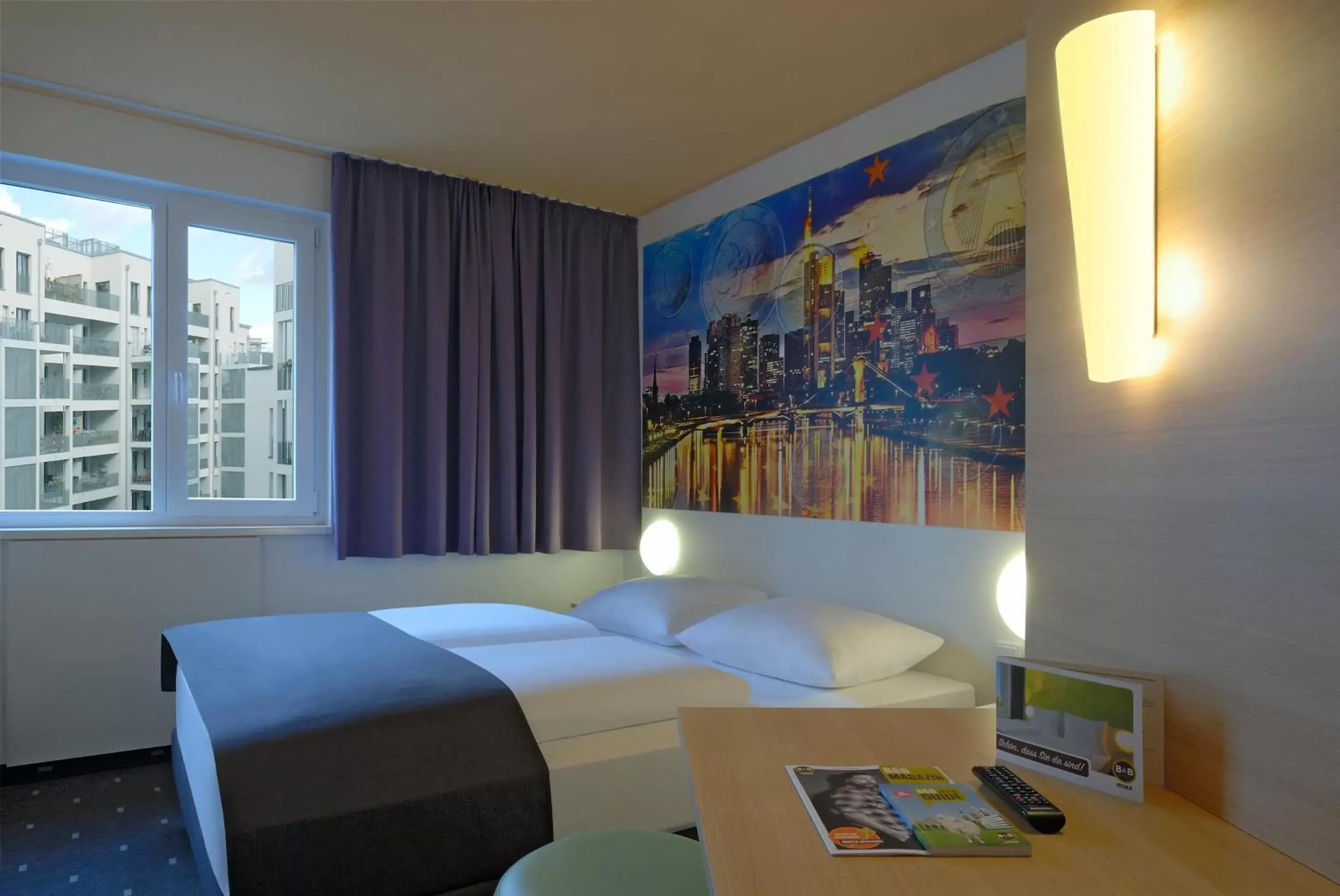 Photo of the whole room, Bed in B&B Hotel Frankfurt City-Ost