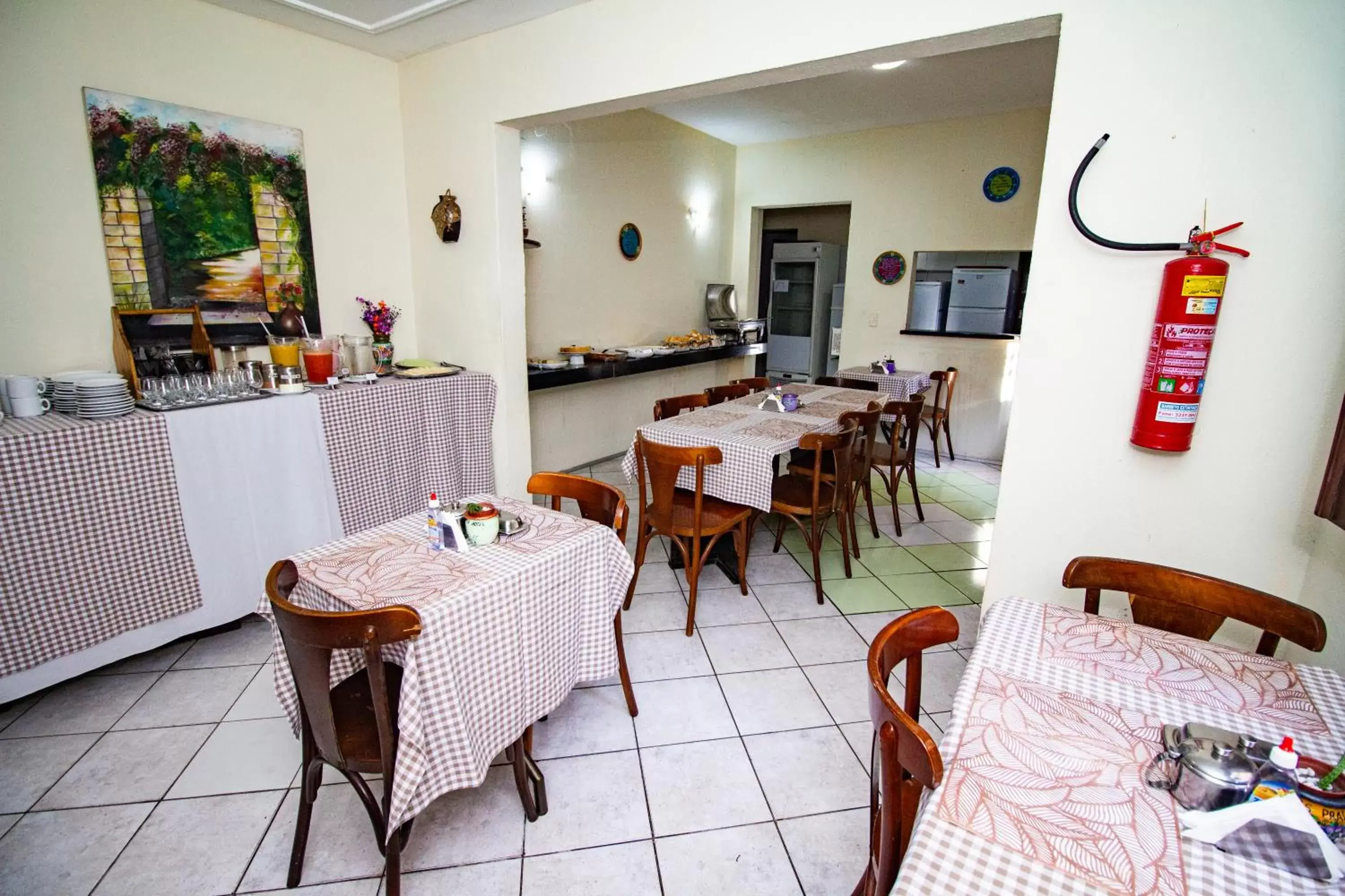 Breakfast, Restaurant/Places to Eat in Algas Praia Hotel