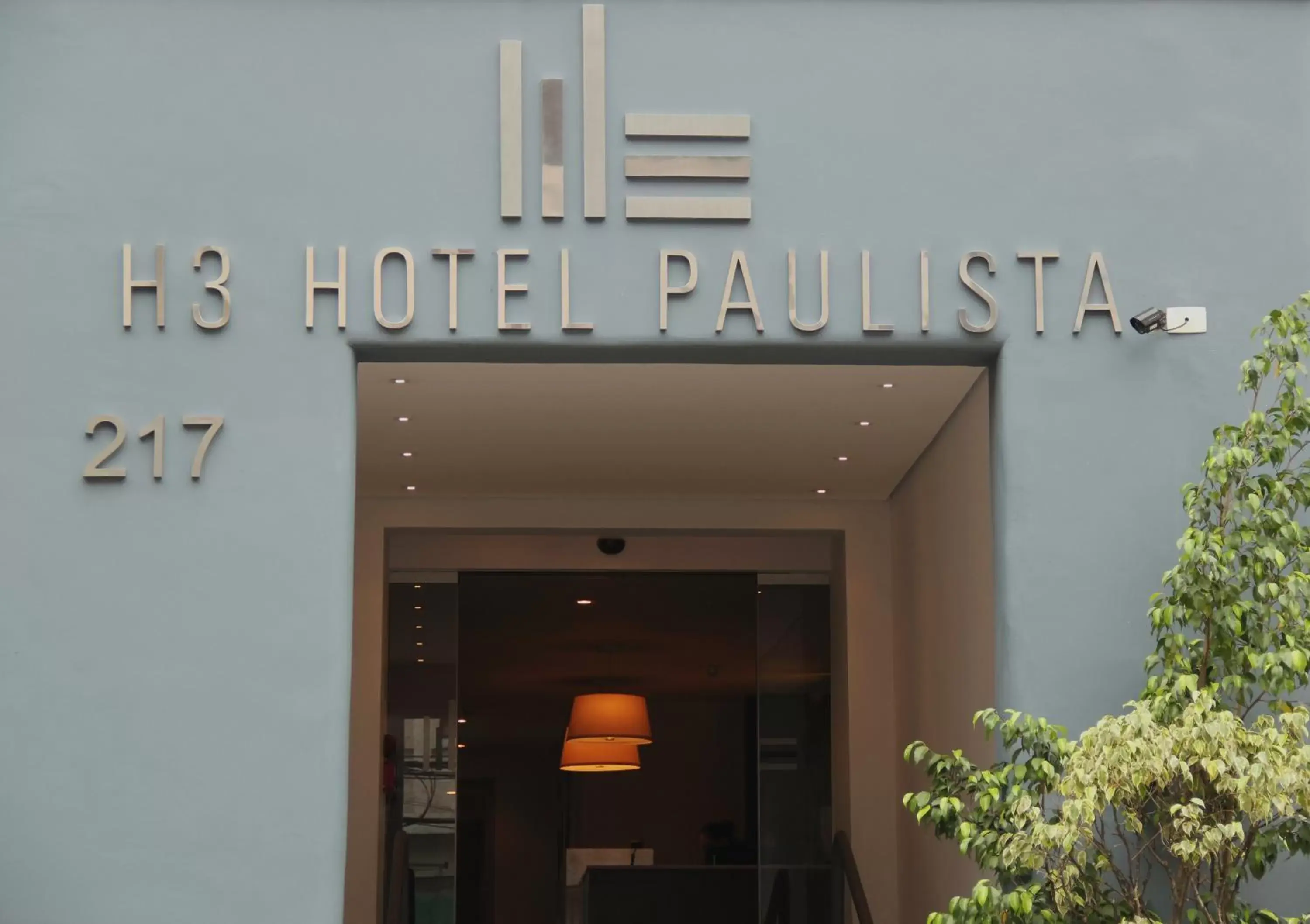 Facade/entrance in H3 Hotel Paulista