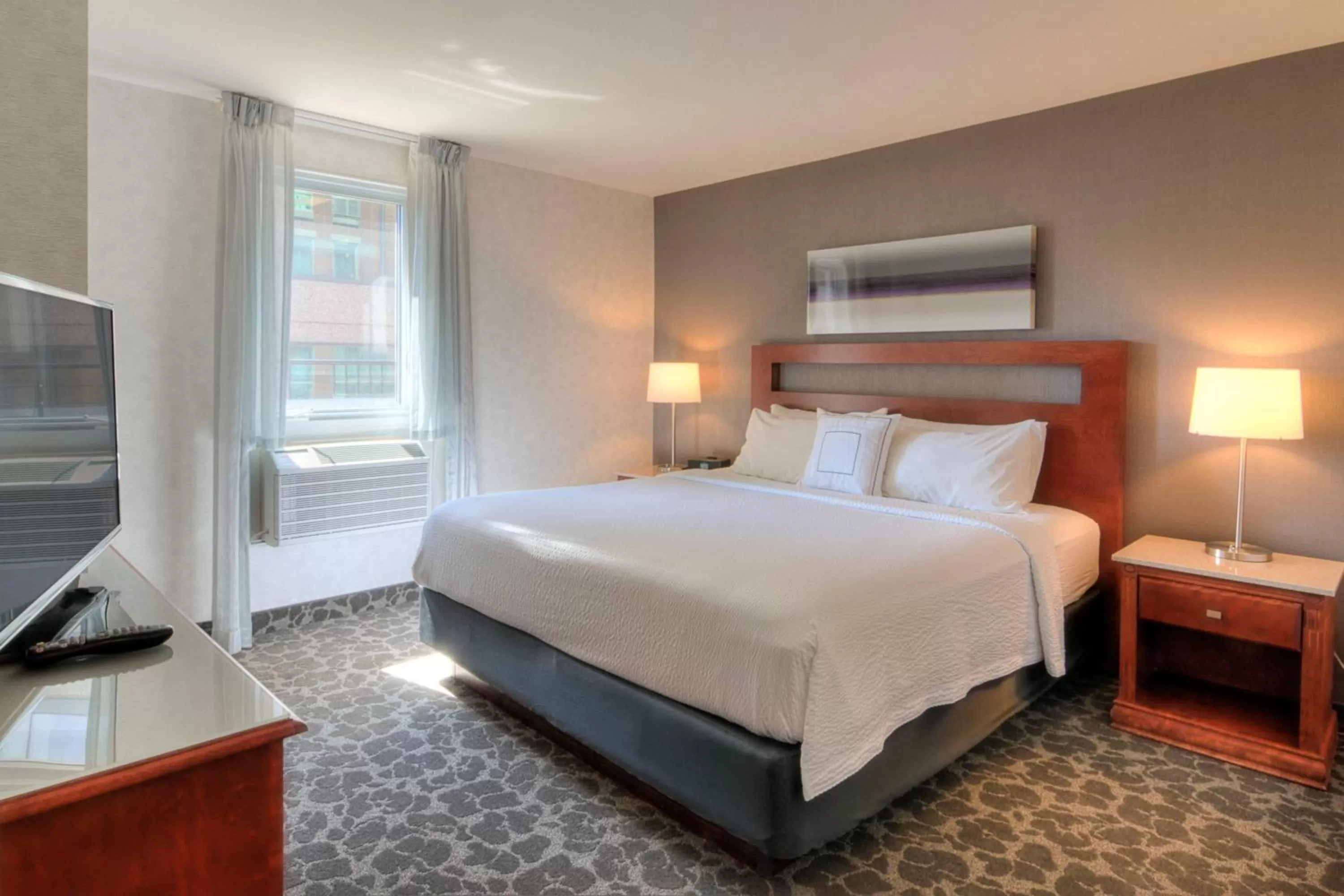 Superior King Suite with Sofa Bed in SpringHill Suites by Marriott Old Montreal