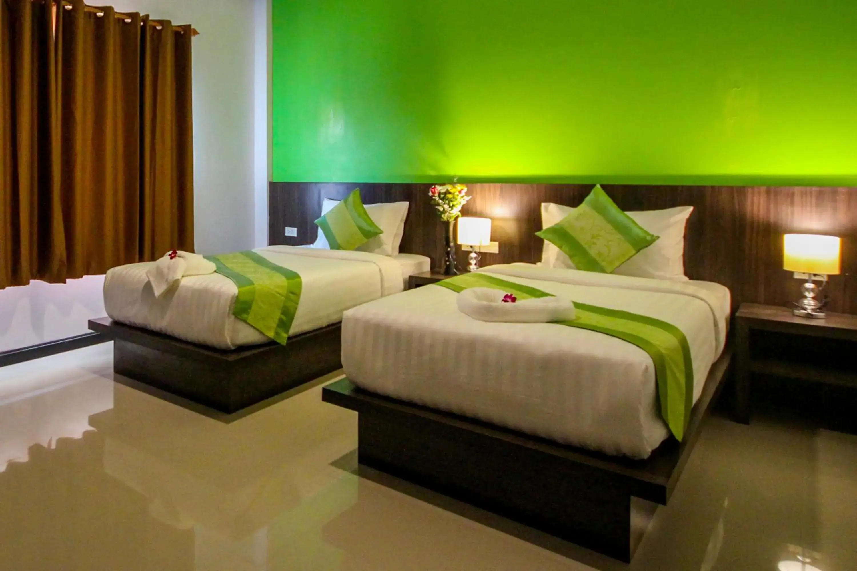 Bed in Lanta Lapaya Resort