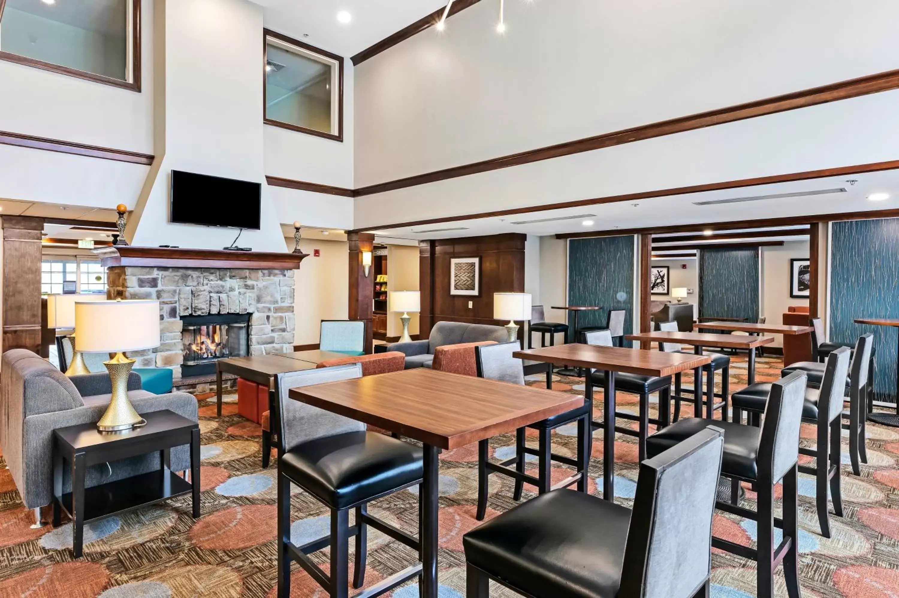 Breakfast, Restaurant/Places to Eat in Staybridge Suites-Philadelphia/Mount Laurel, an IHG Hotel