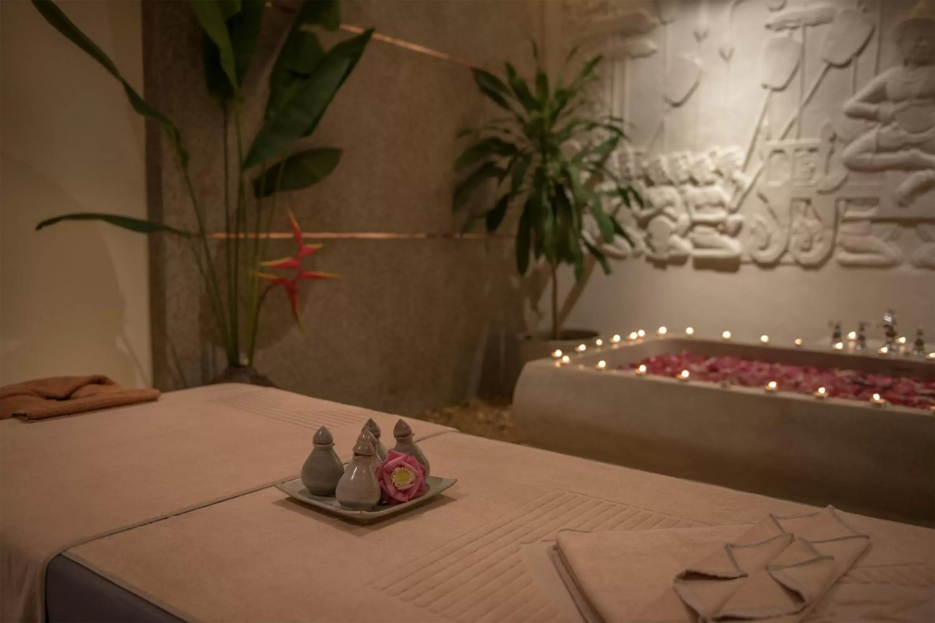 Massage in Metta Residence & Spa