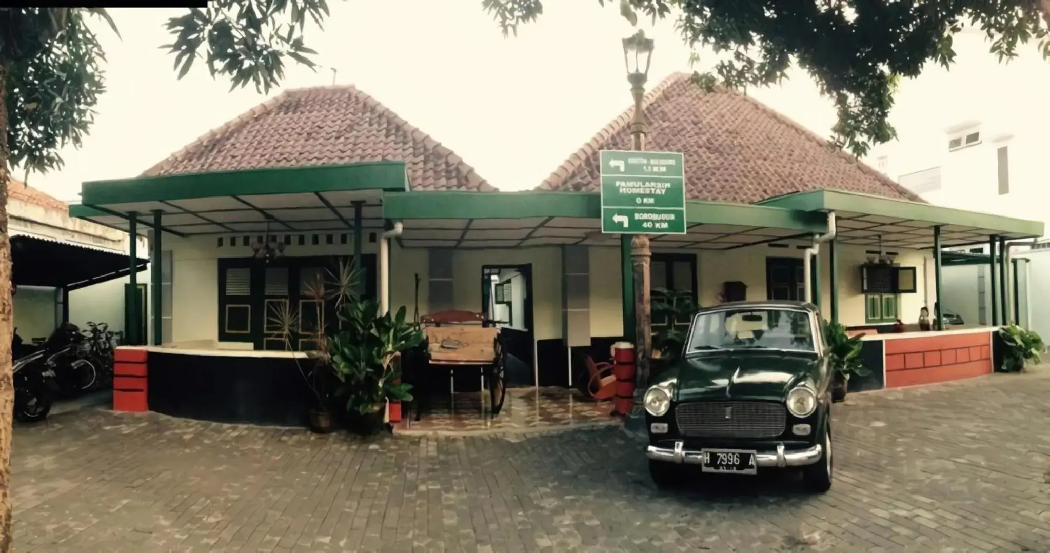 Property Building in Pamularsih Homestay