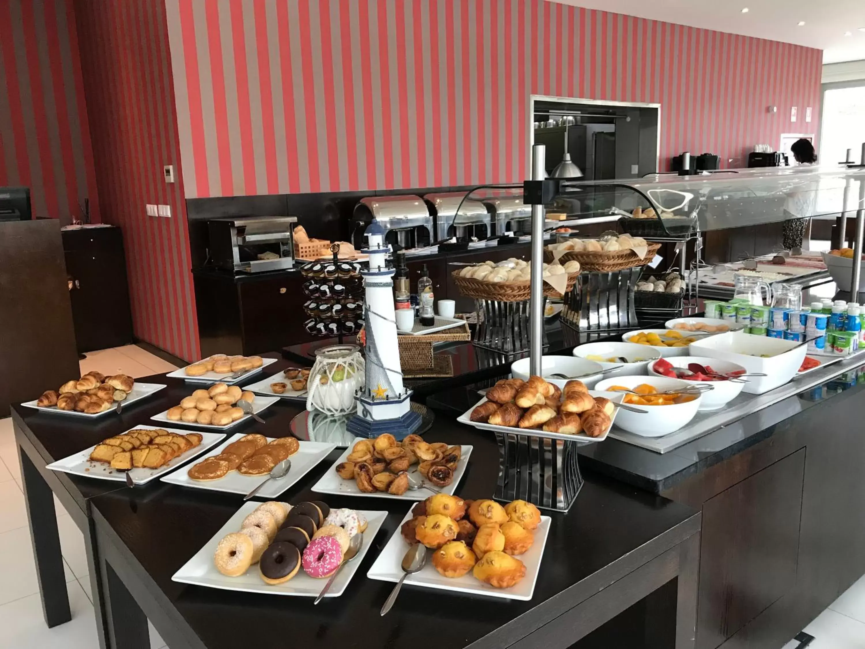 Buffet breakfast in Melia Ria Hotel & Spa