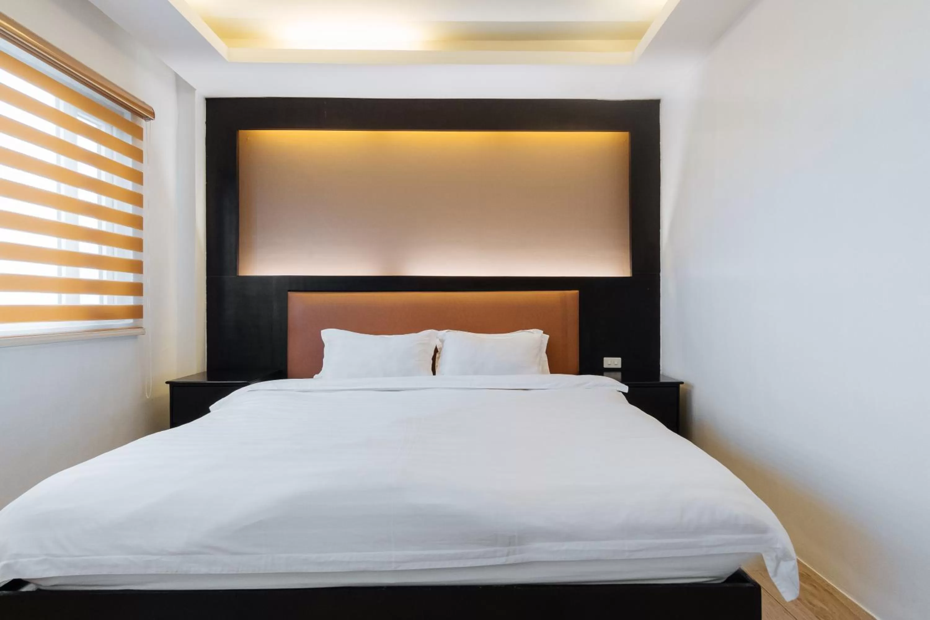 Bedroom in Northpointe Residences